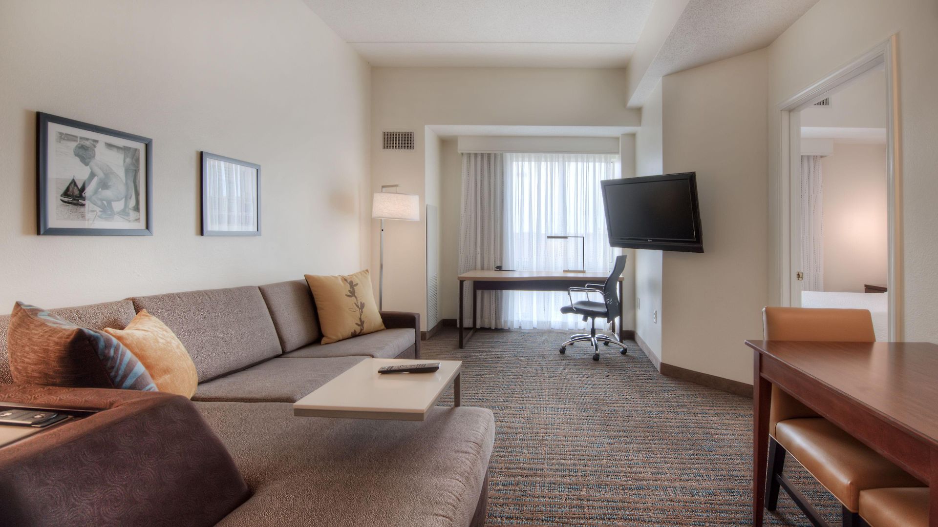 Uptown Hotel