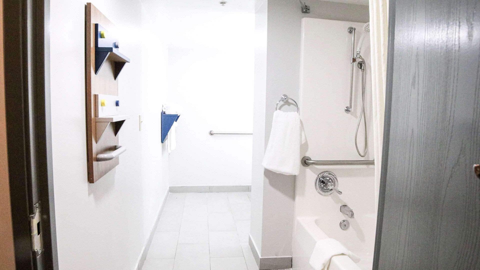 Hotel Microtel & By Wyndham Charlotte/northlake Charlotte