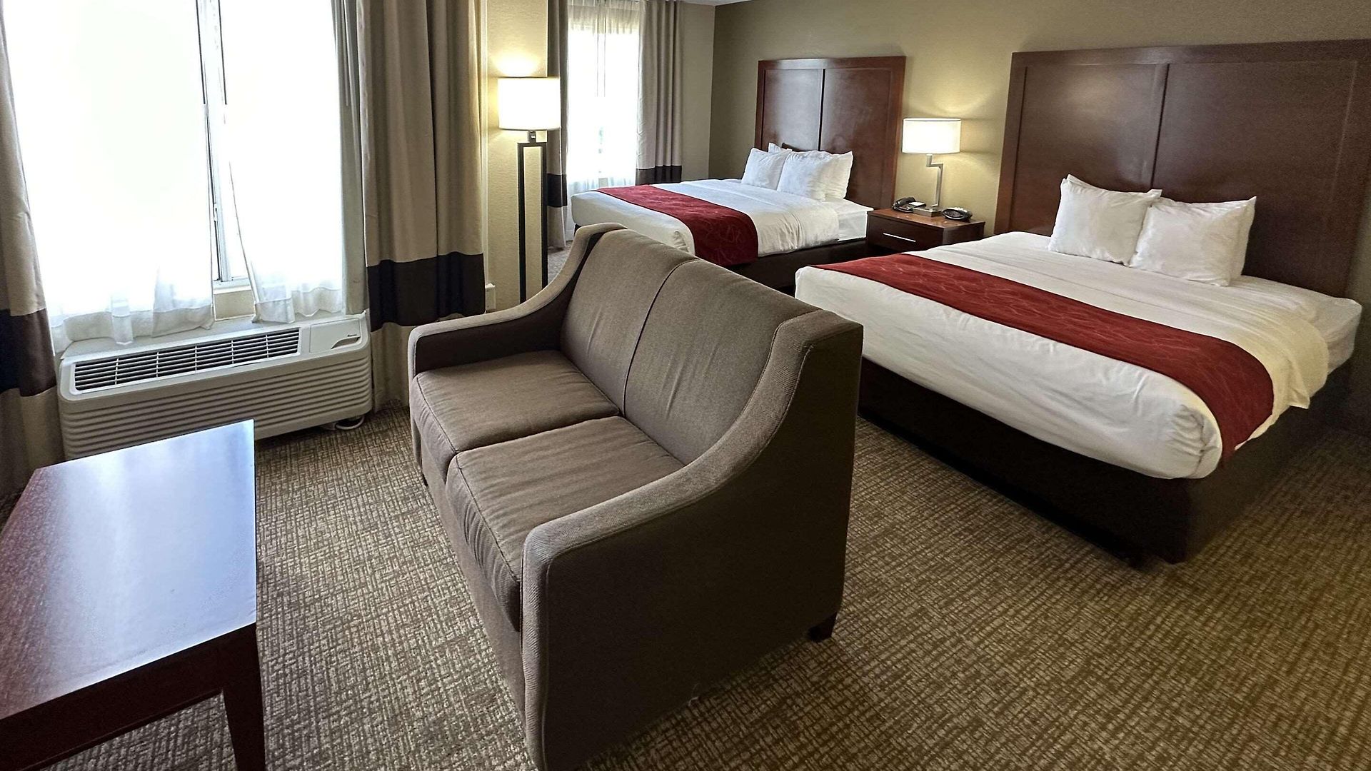 Hotel By Ihg 3*