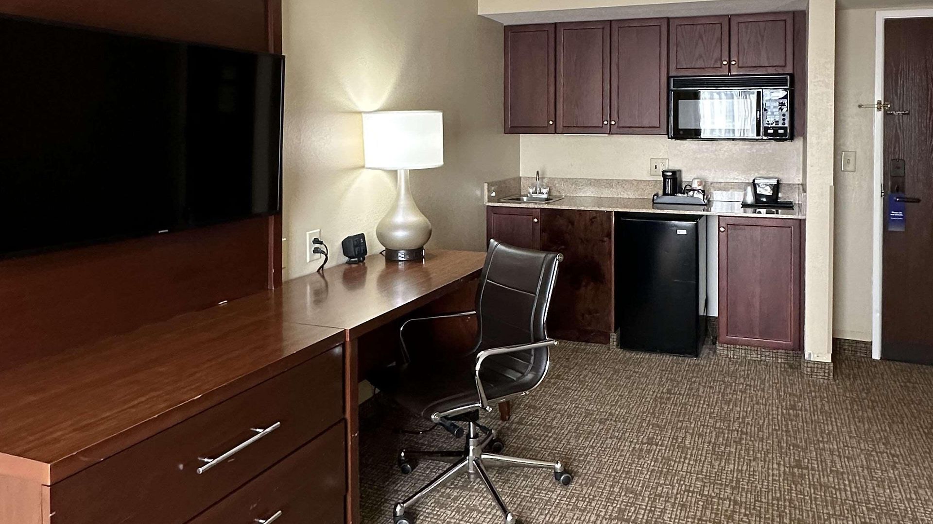By Ihg
