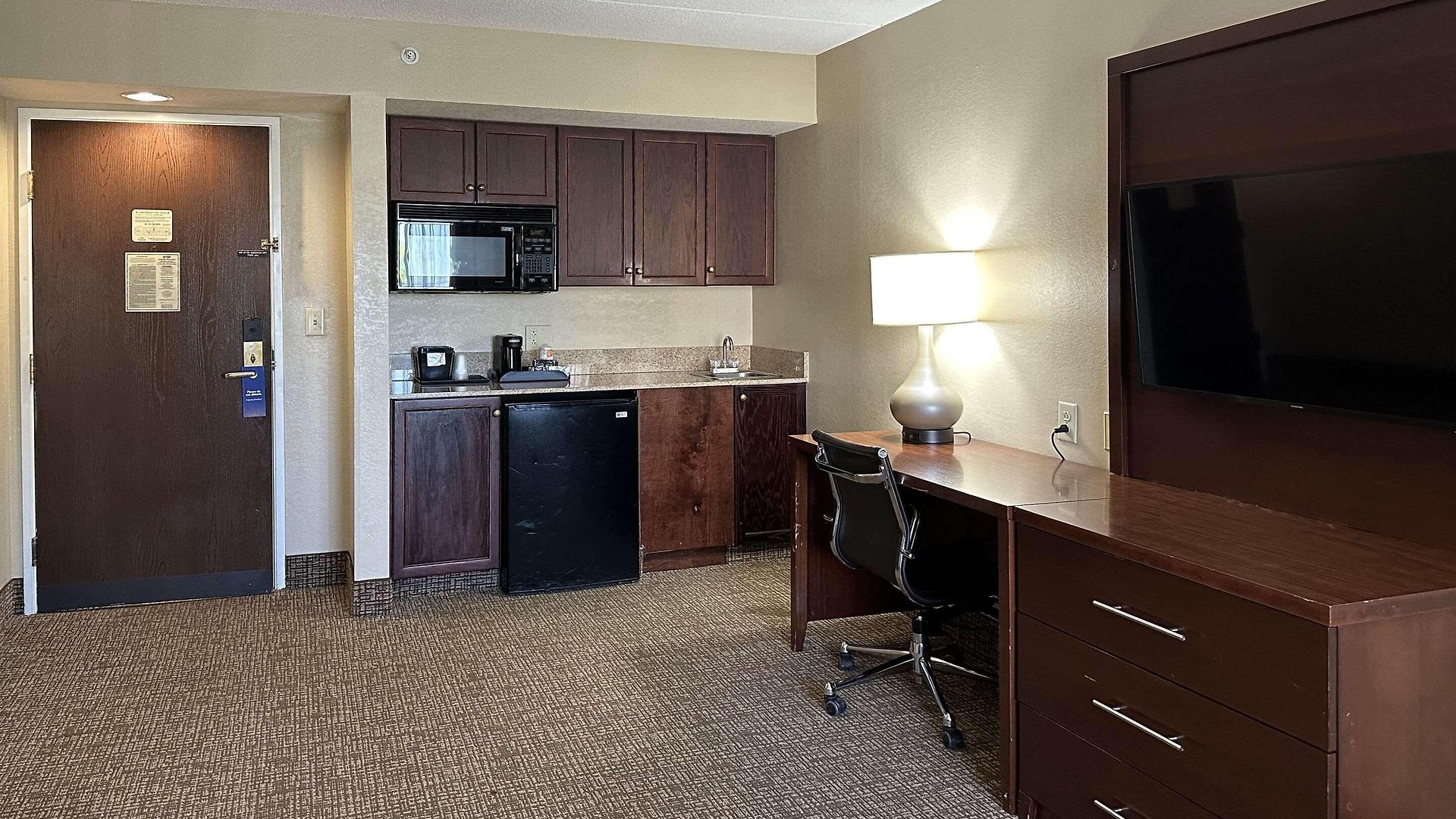 By Ihg