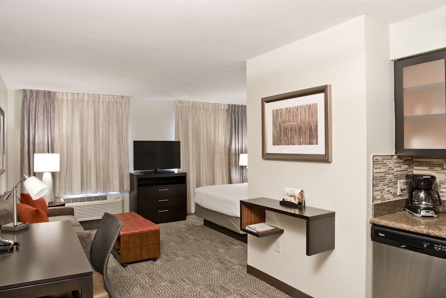 Staybridge - Ballantyne By Ihg Hotel