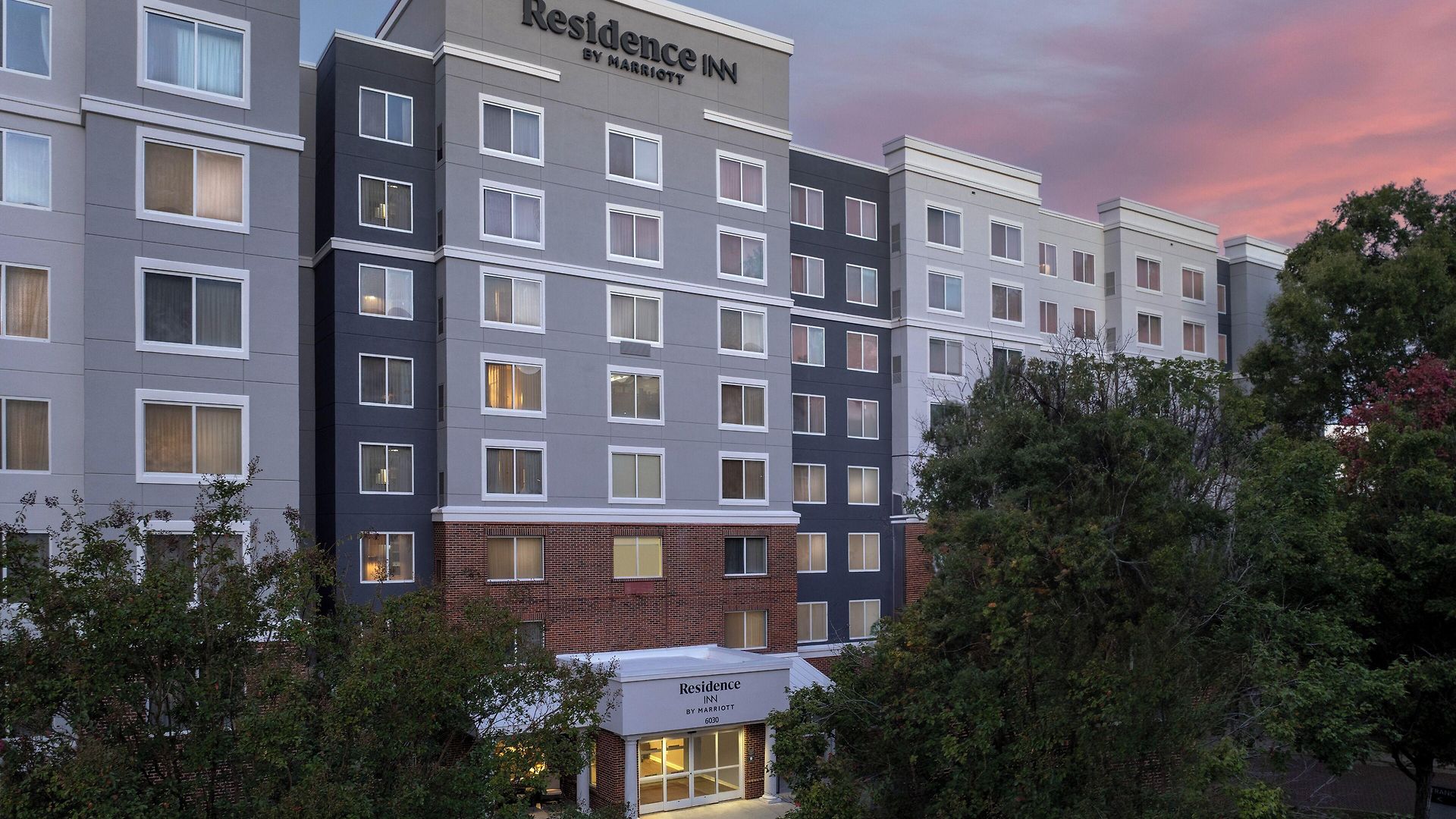 Southpark Hotel 3*