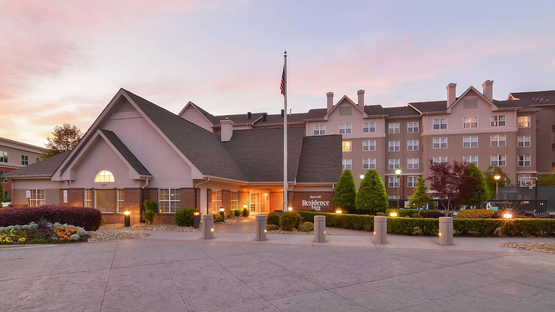 By Marriott Piper Glen Hotel Charlotte