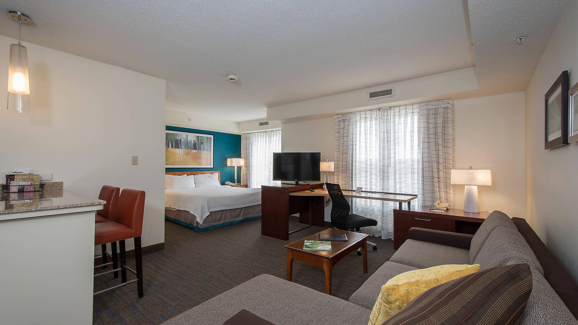 By Marriott Piper Glen 3* Charlotte