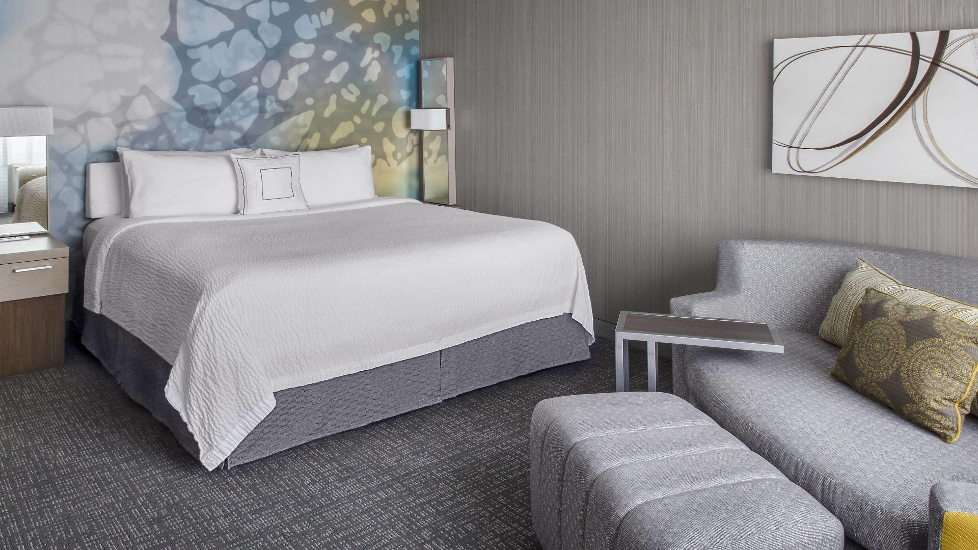 Courtyard Center Hotel Charlotte
