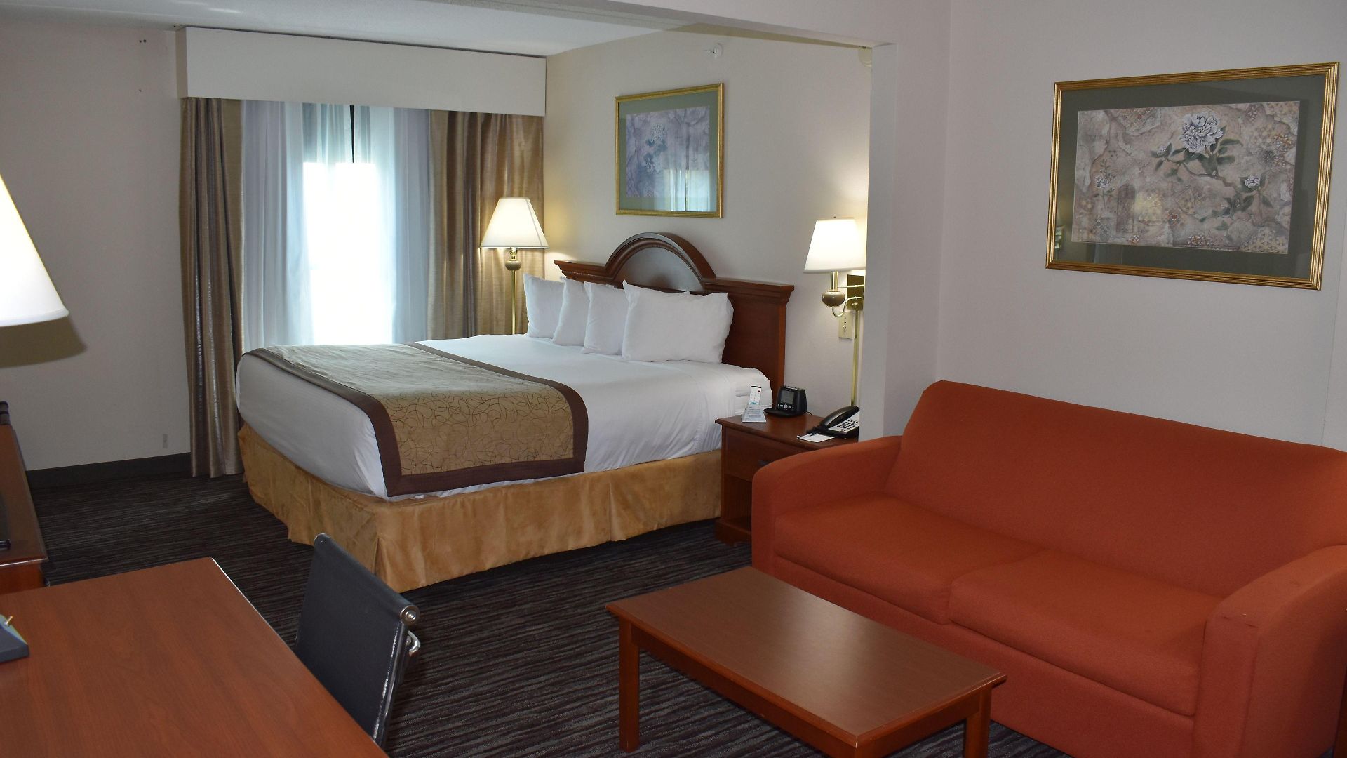Hotel Wingate By Wyndham Airport 3*