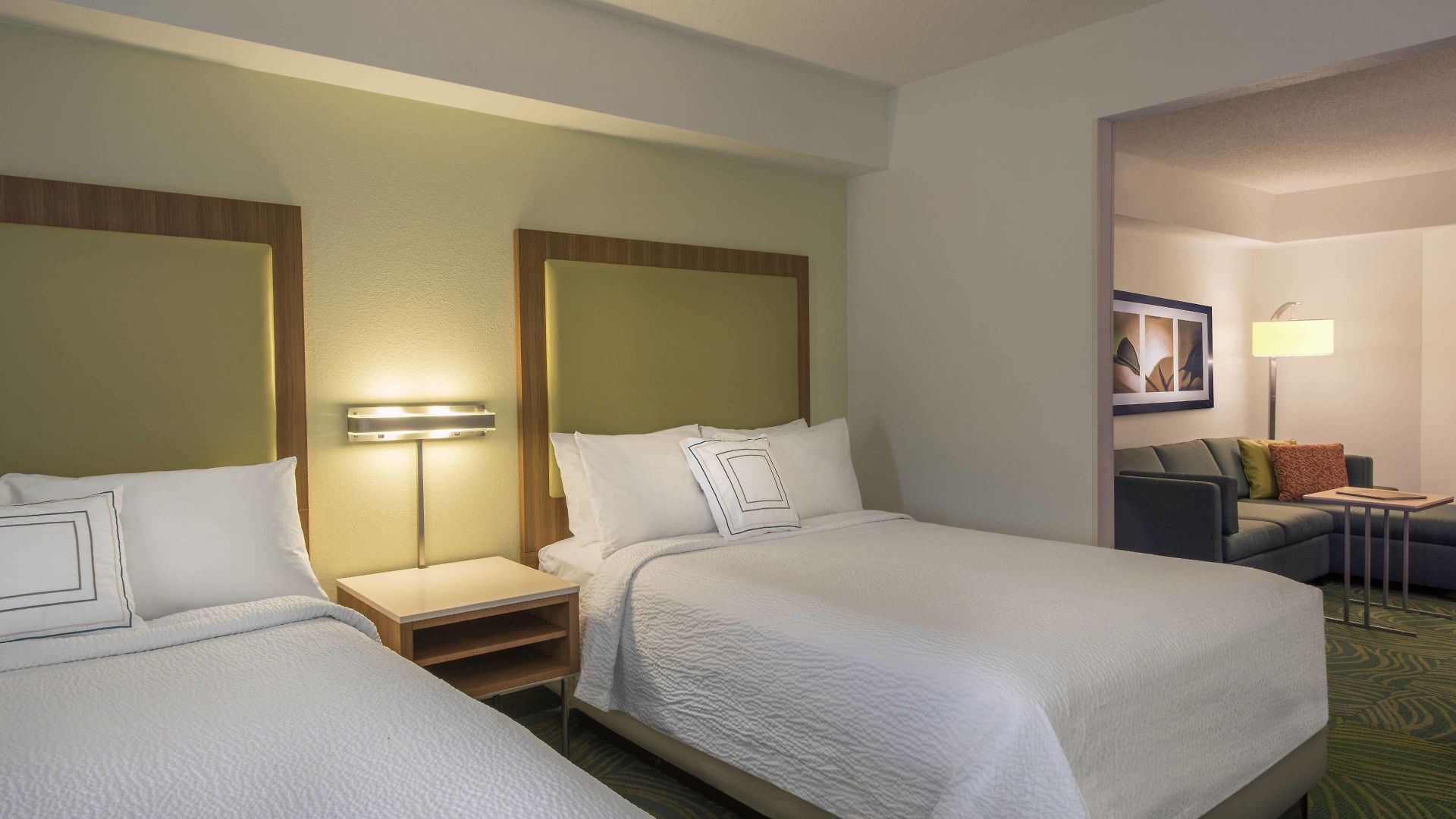Hotel The Beacon Airport By Ihg 3*