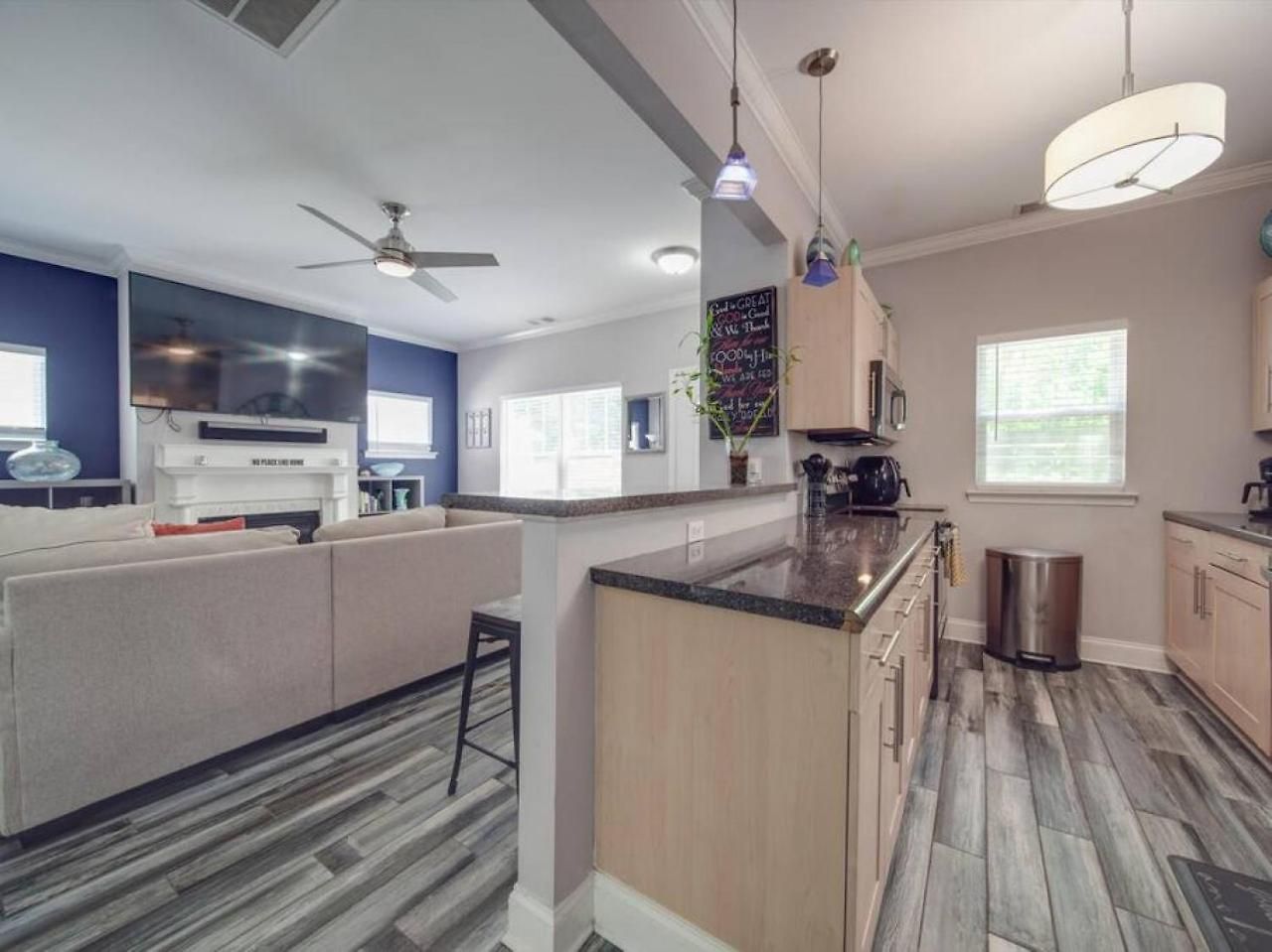 Getaway Near Center Centrally Located In Clt