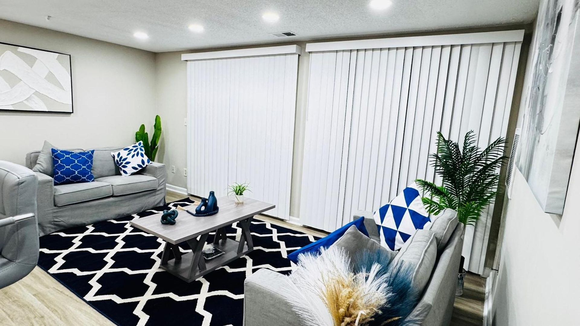 Comfort Escape, In With Shared Common Spaces Homestay Charlotte