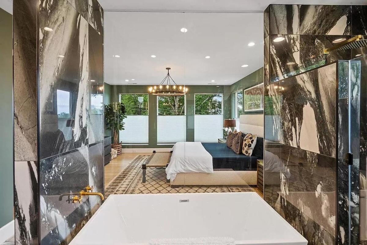 Villa Maison Noda Uptown Skyline Views, Gym Sleeps 14 Charlotte