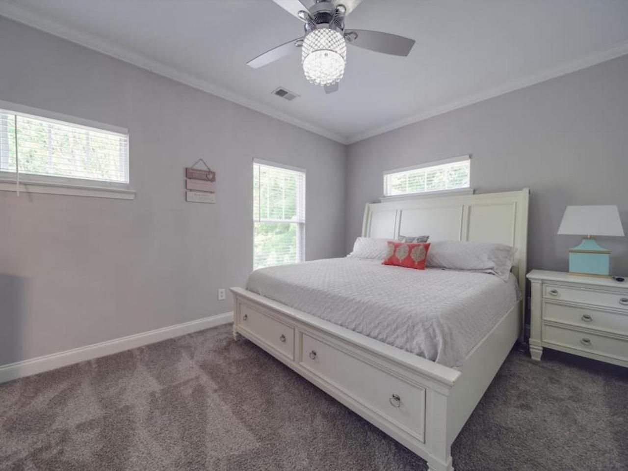 Getaway Near Center Centrally Located In Clt