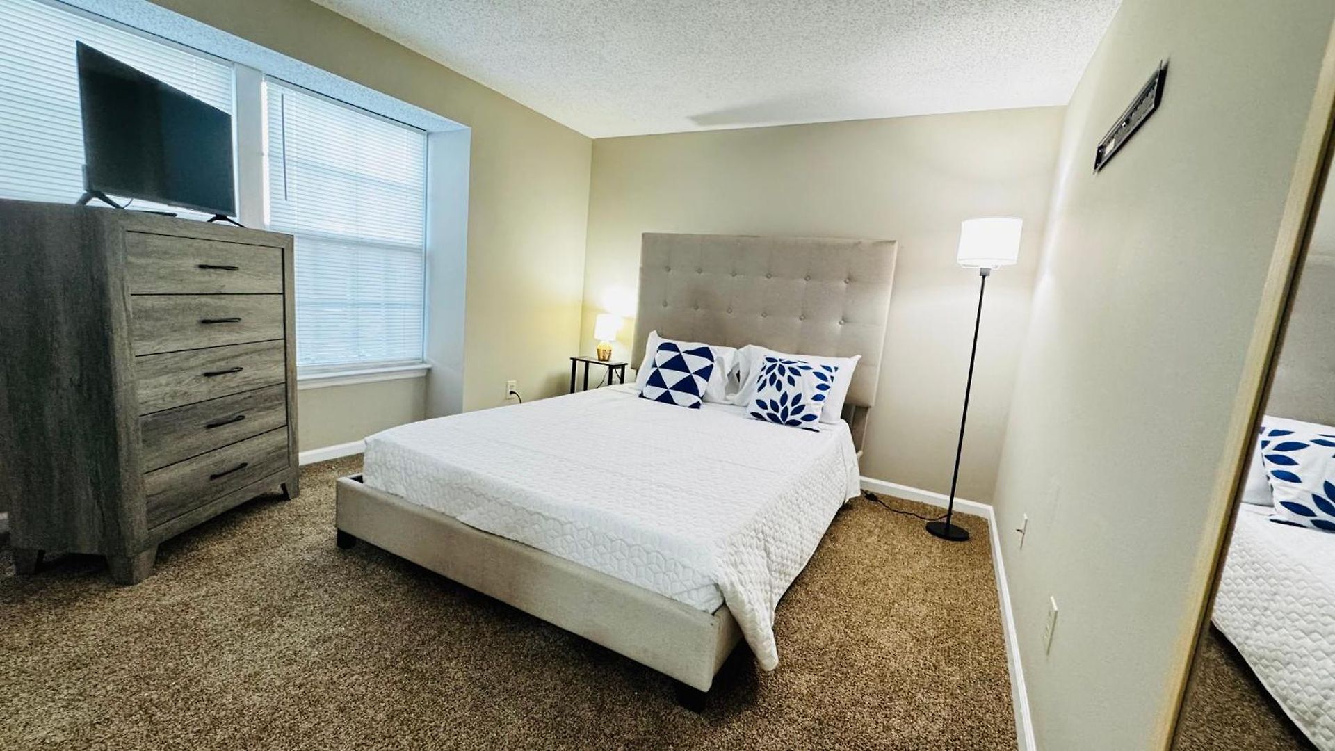 Comfort Escape, In With Shared Common Spaces *