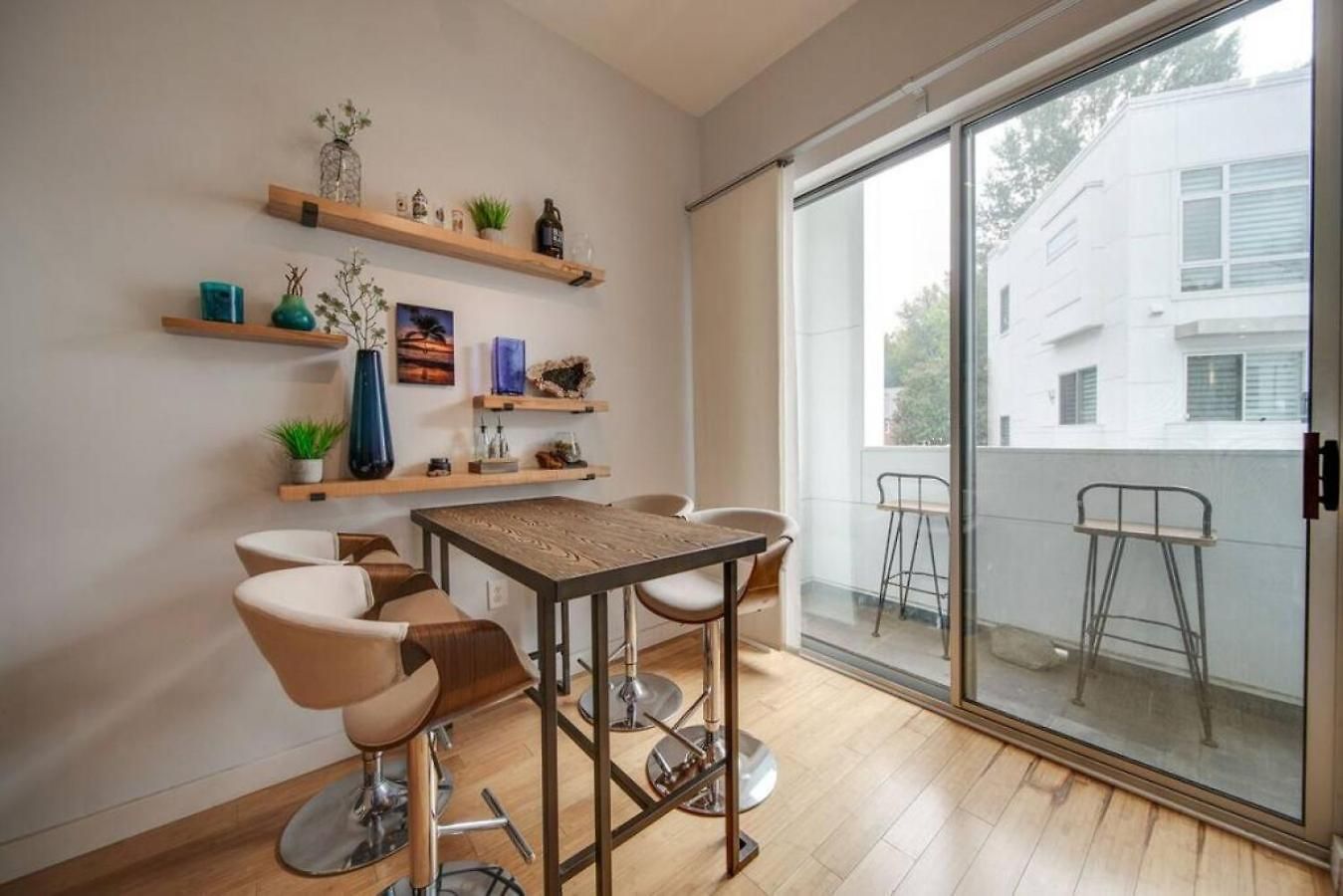 Holiday home Sophisticated 3-story In Wesley Heights