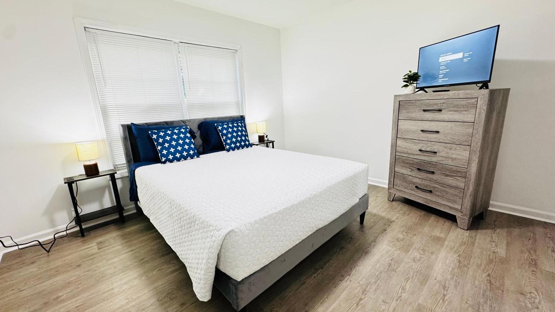 Cozy Escape, Private In With Shared Common Spaces Homestay