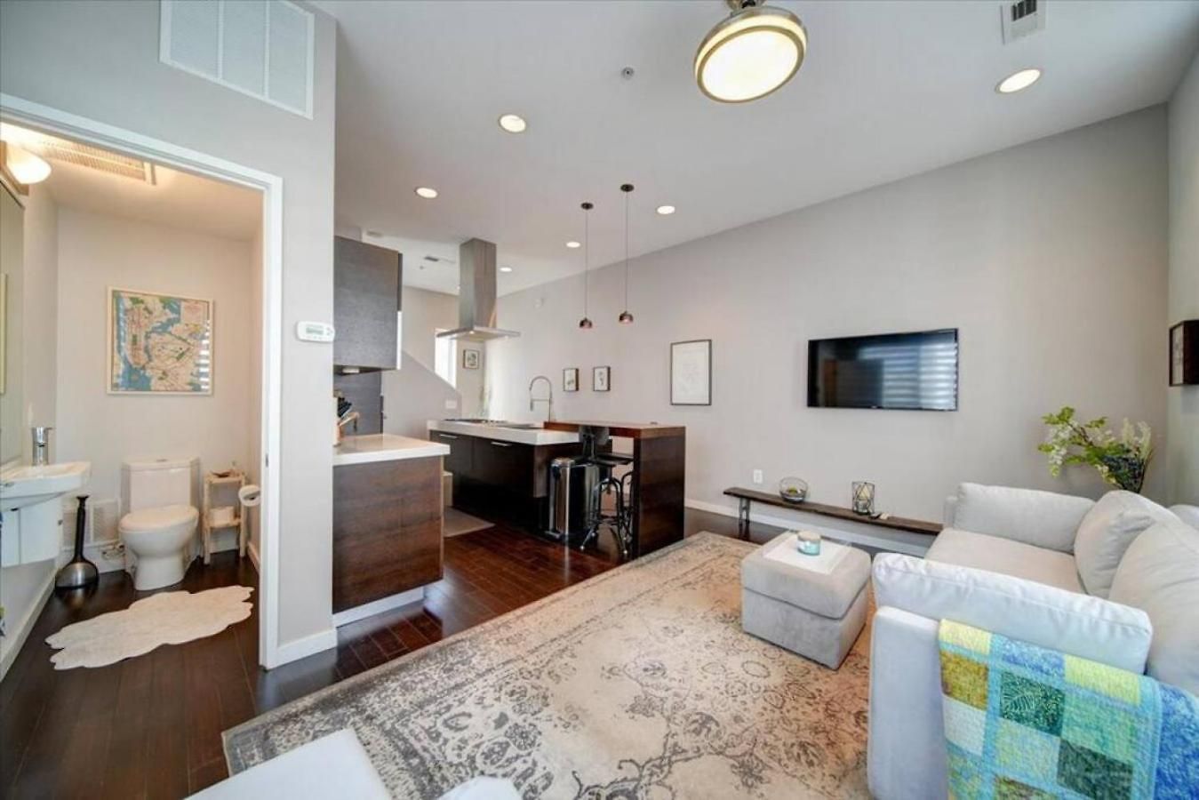 Holiday home Modern 1br Stylish Near Uptown Clt *