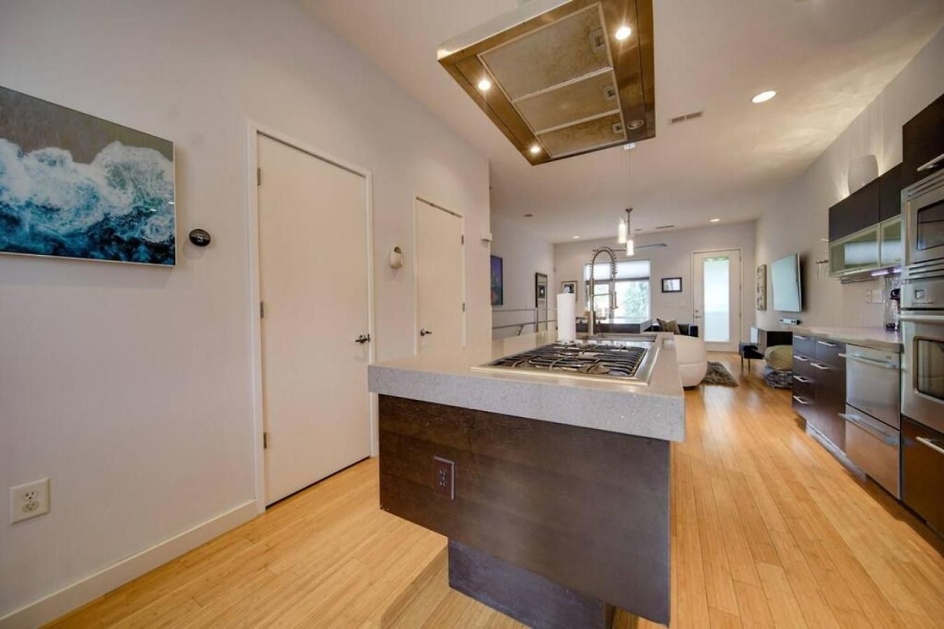 Sophisticated 3-story In Wesley Heights * Charlotte