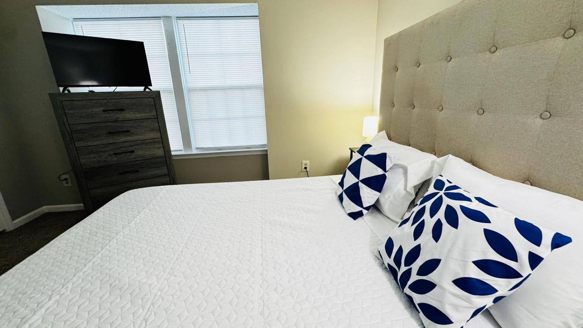 Homestay Comfort Escape, In With Shared Common Spaces *