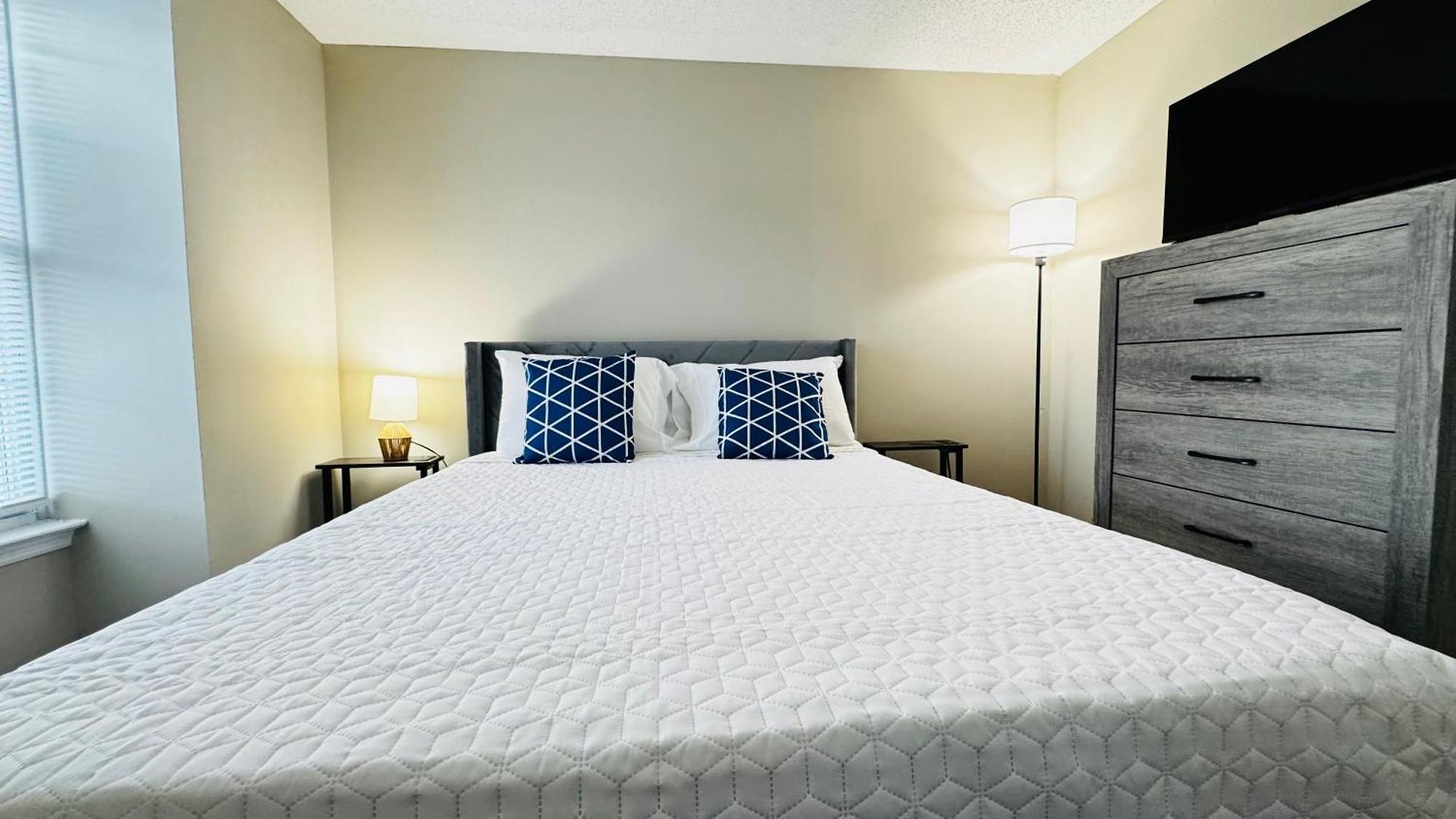 Homestay Comfort Escape, In With Shared Common Spaces *