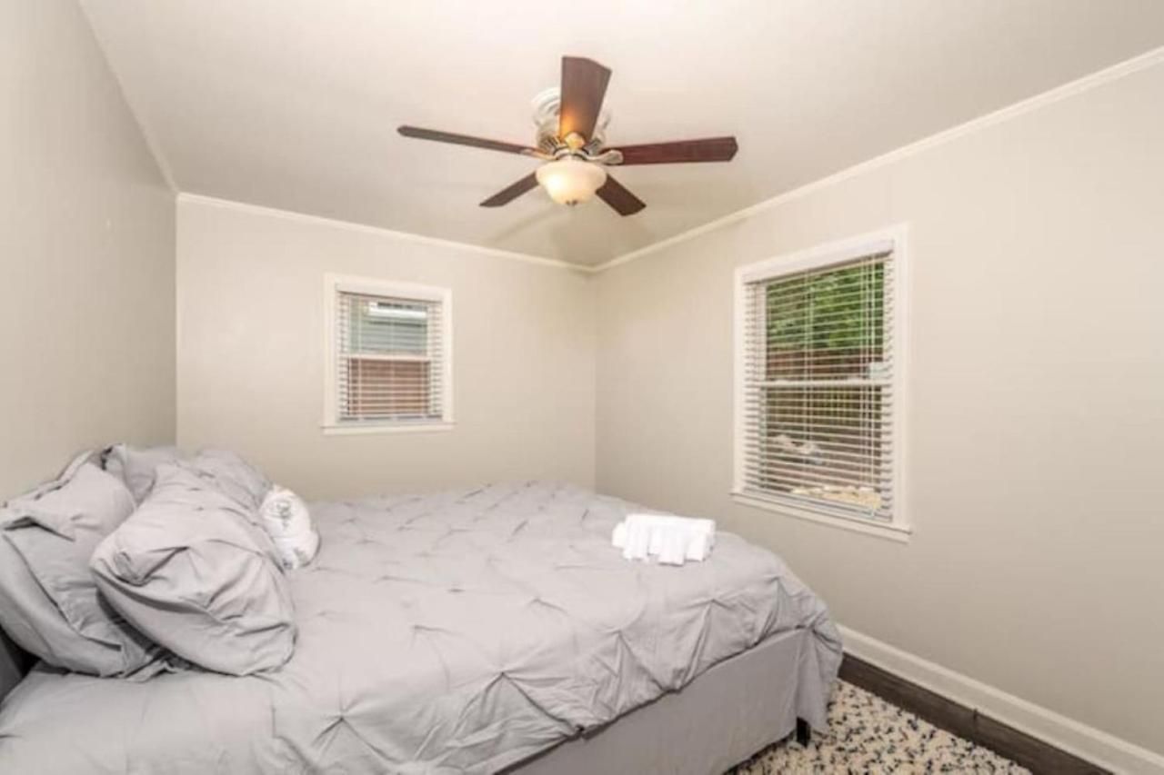 3br - South End - Oasis -firepit Holiday home *