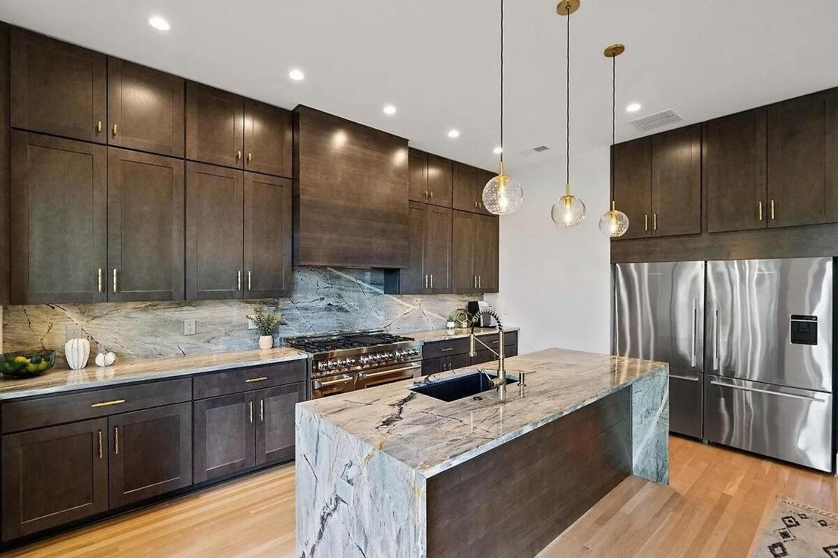 Maison Noda Uptown Skyline Views, Gym Sleeps 14 Villa *
