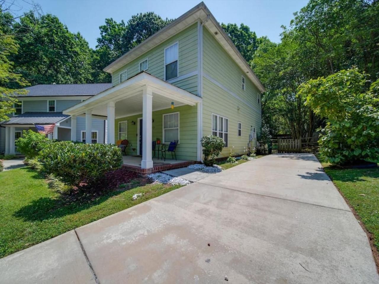 Getaway Near Center Centrally Located In Clt Holiday home *