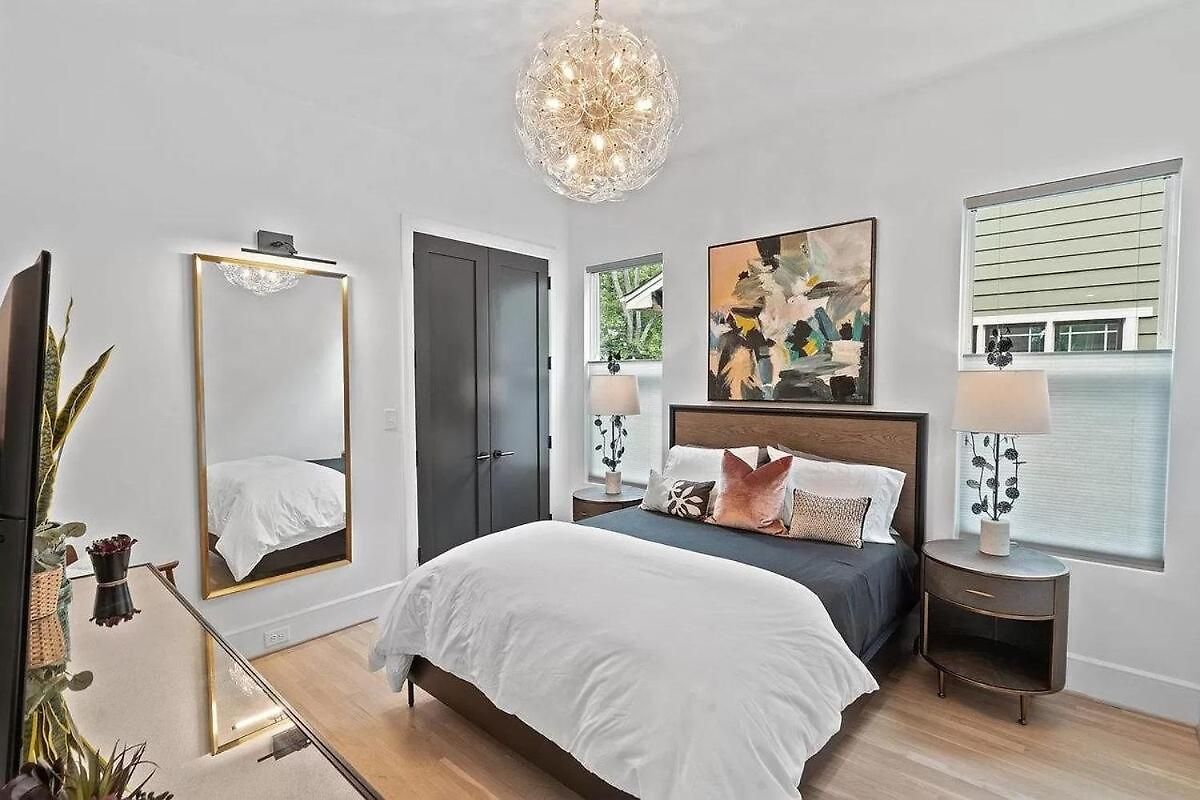 Maison Noda Uptown Skyline Views, Gym Sleeps 14 Villa *