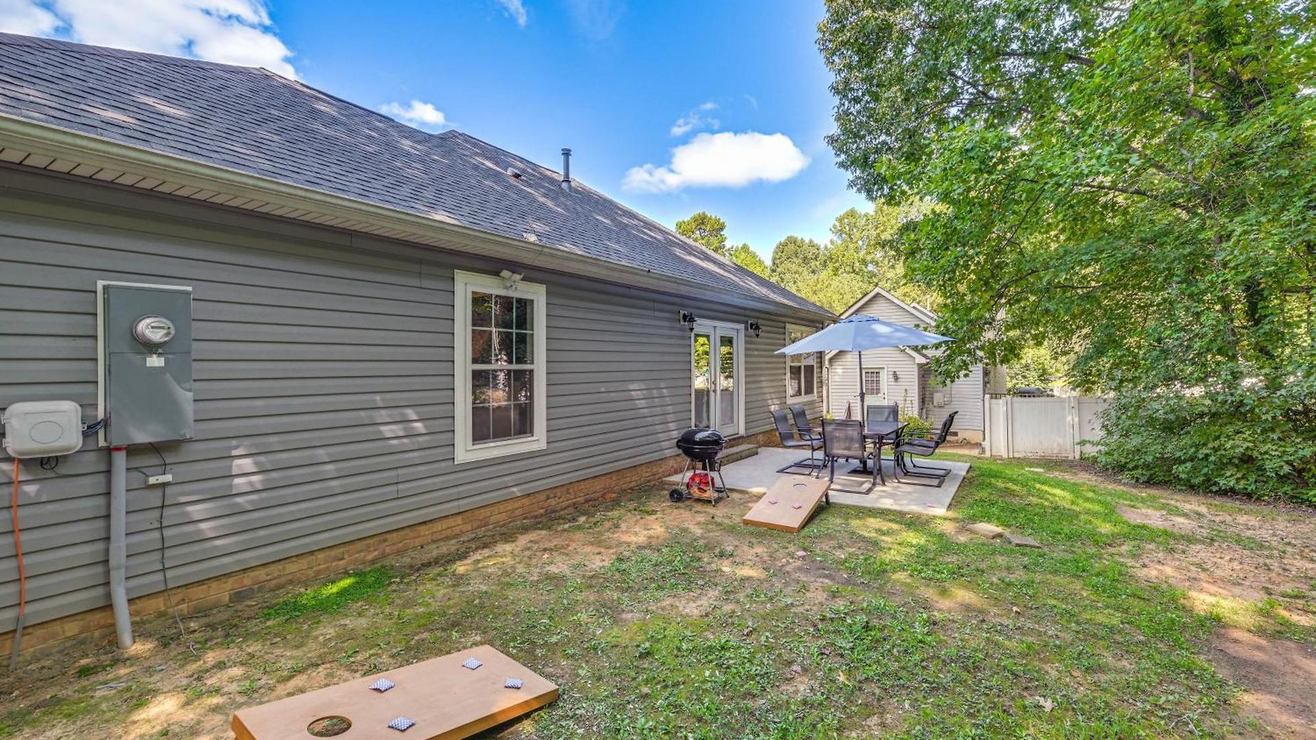 3bd House W/quiet Living, Access: 6mi To Dtwn * Charlotte