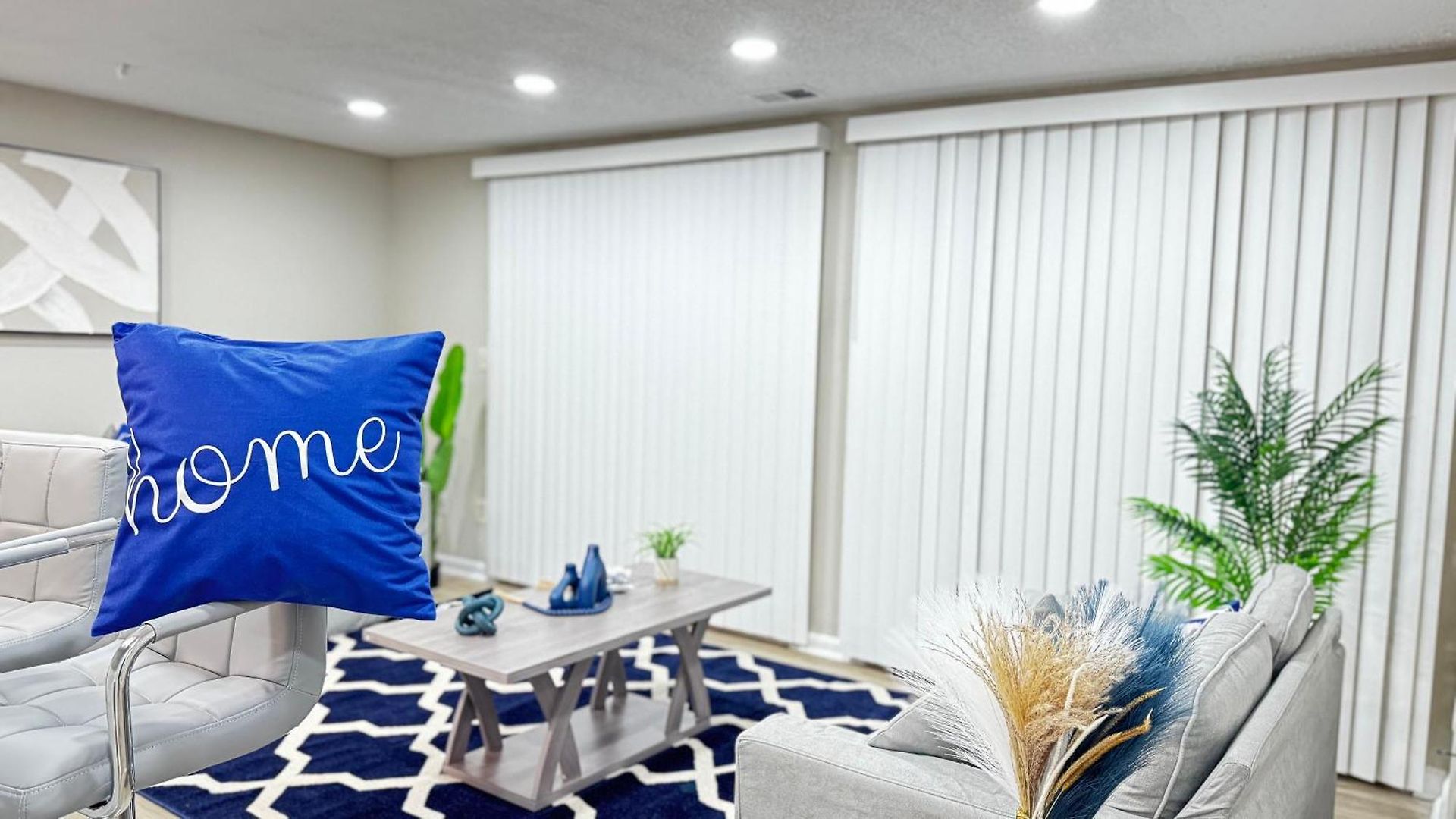 Comfort Escape, In With Shared Common Spaces Homestay *