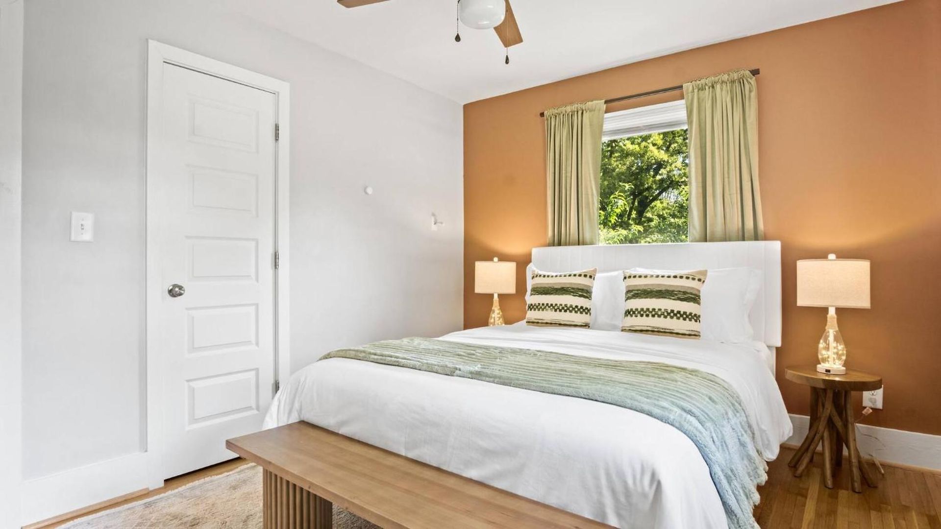 4bd Cozy Getaway | Eclectic, Central, Near Airport *