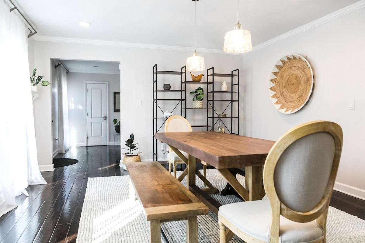 Holiday home Cozy With Pool Chefs Kitchen In Prime Area Charlotte