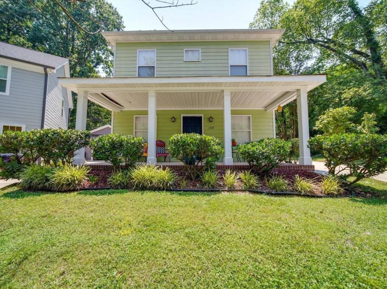 Getaway Near Center Centrally Located In Clt Holiday home