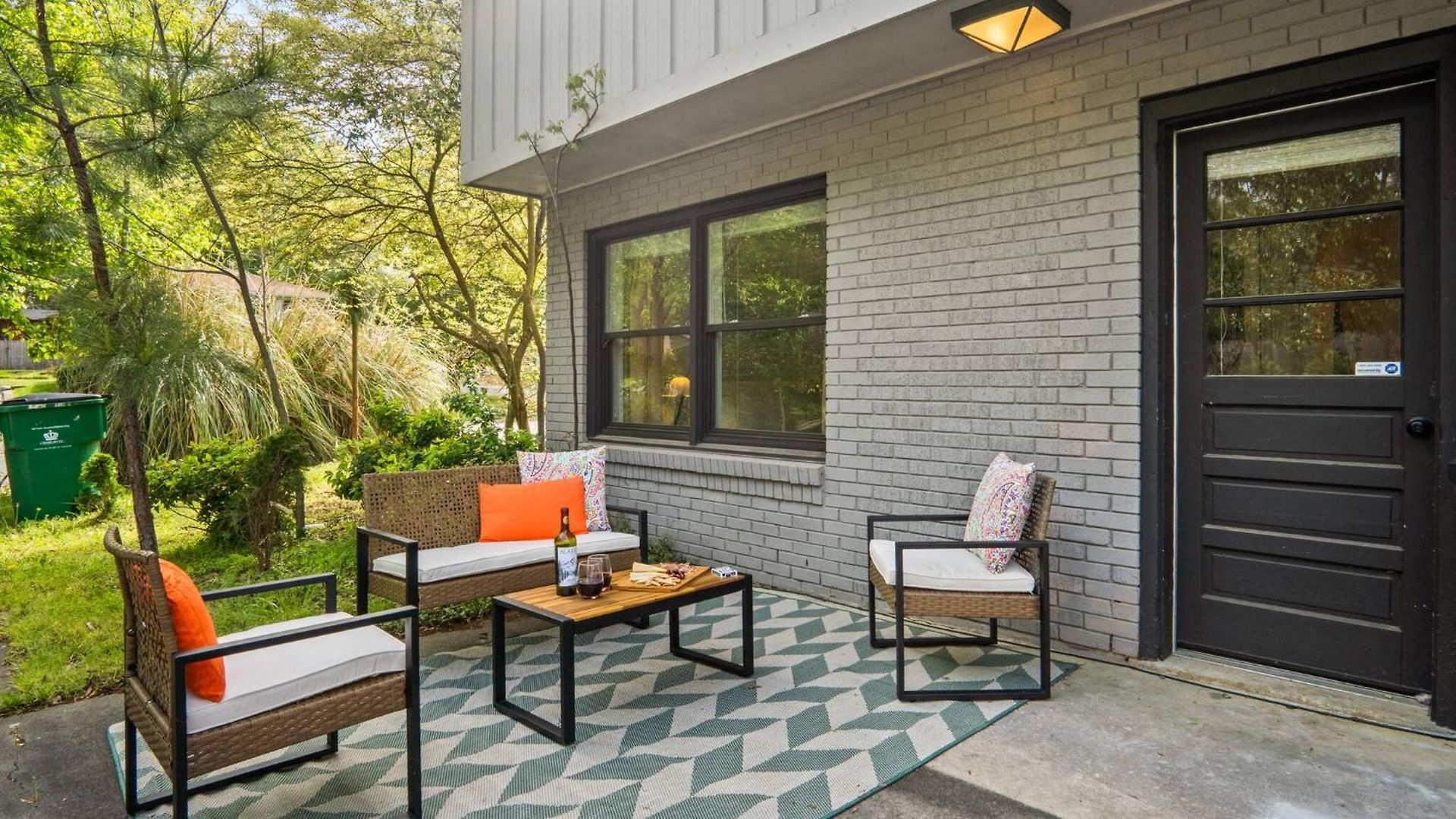 Holiday home 4bd Cozy Getaway | Eclectic, Central, Near Airport
