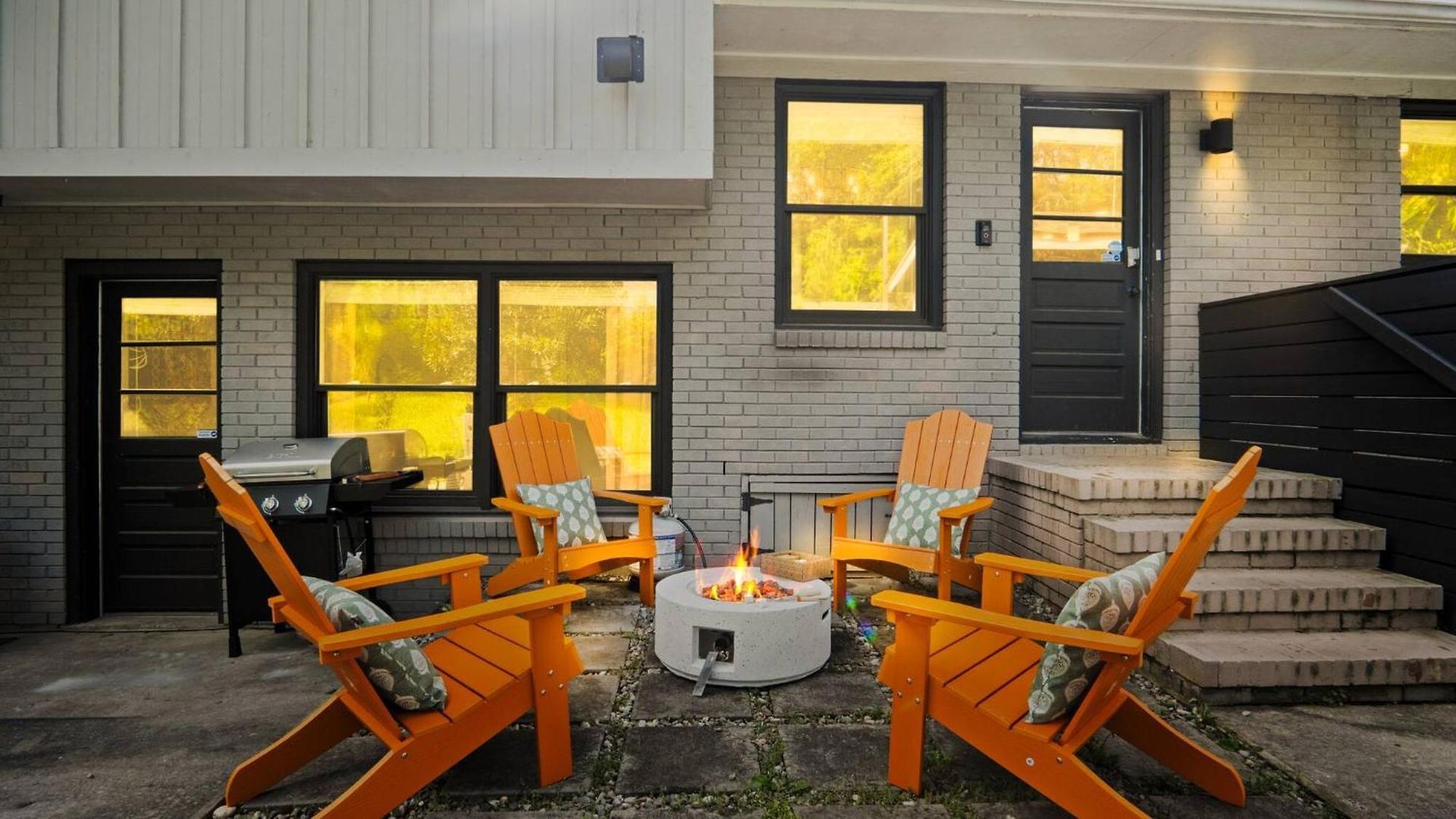 4bd Cozy Getaway | Eclectic, Central, Near Airport Holiday home *