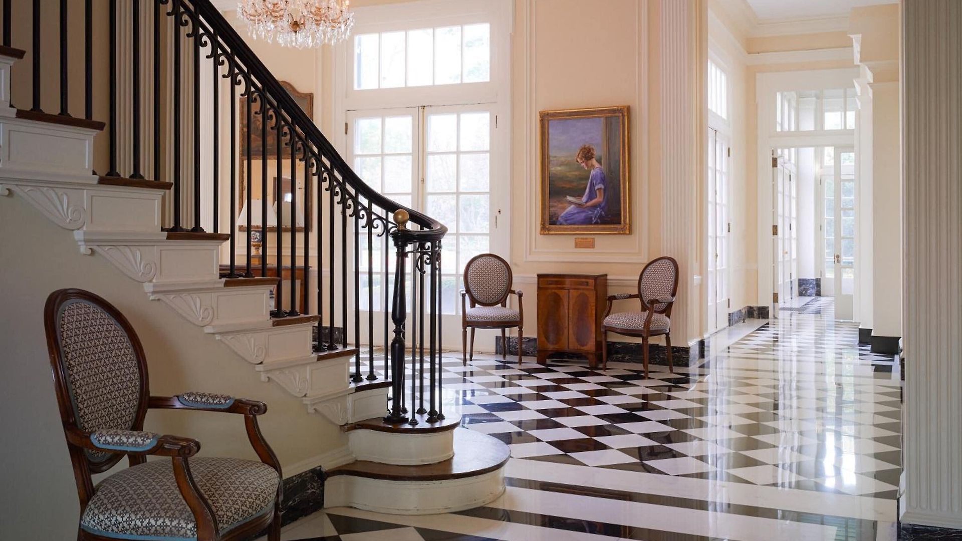 Duke Mansion Bed & Breakfast