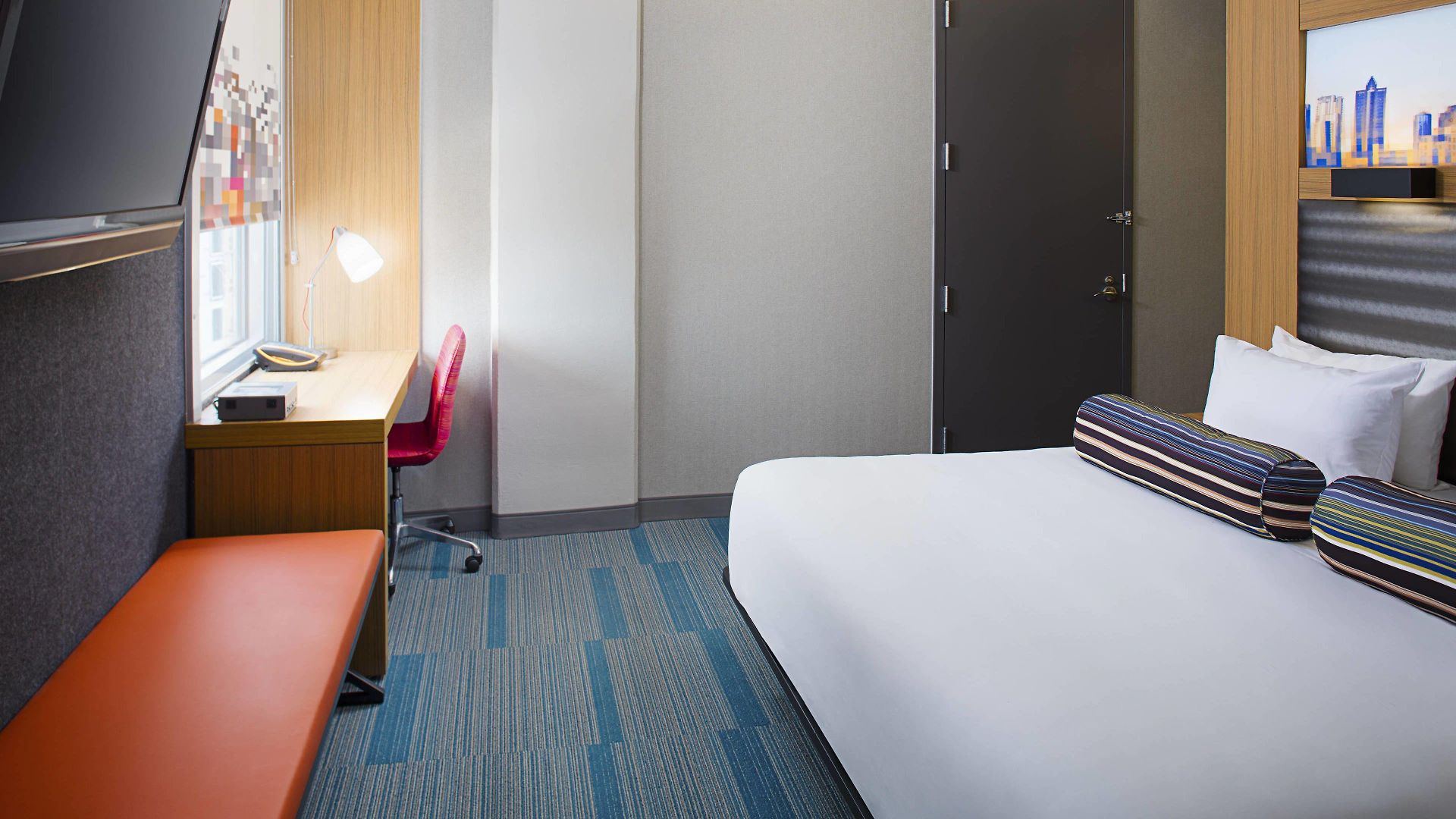 Hotel Aloft By Marriott Center Charlotte