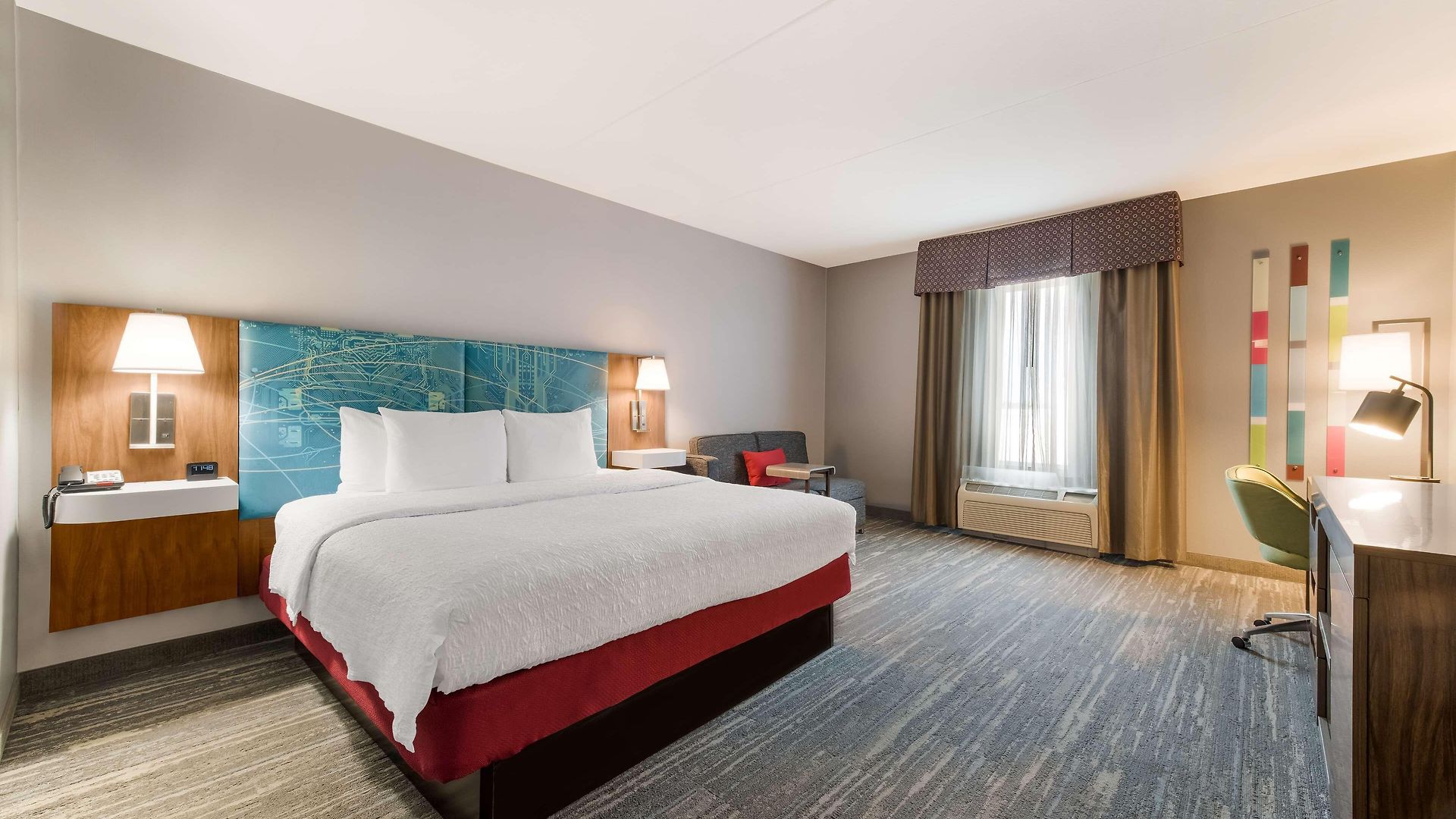 Hampton & Charlotte-airport Hotel