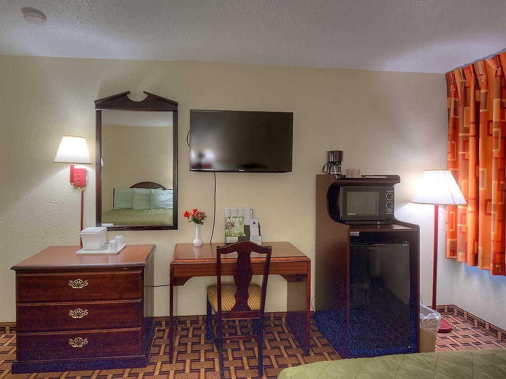 Continental - Motel 2*