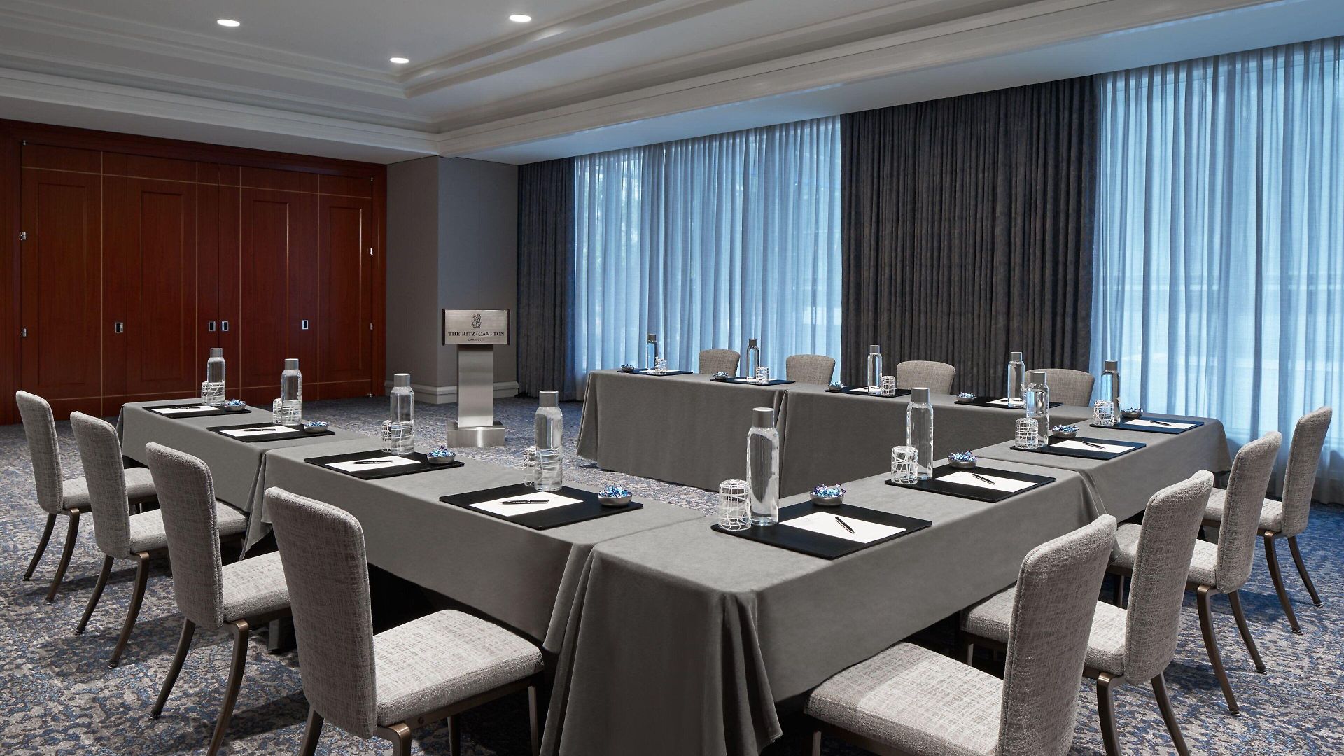 The Ritz-carlton, 5*