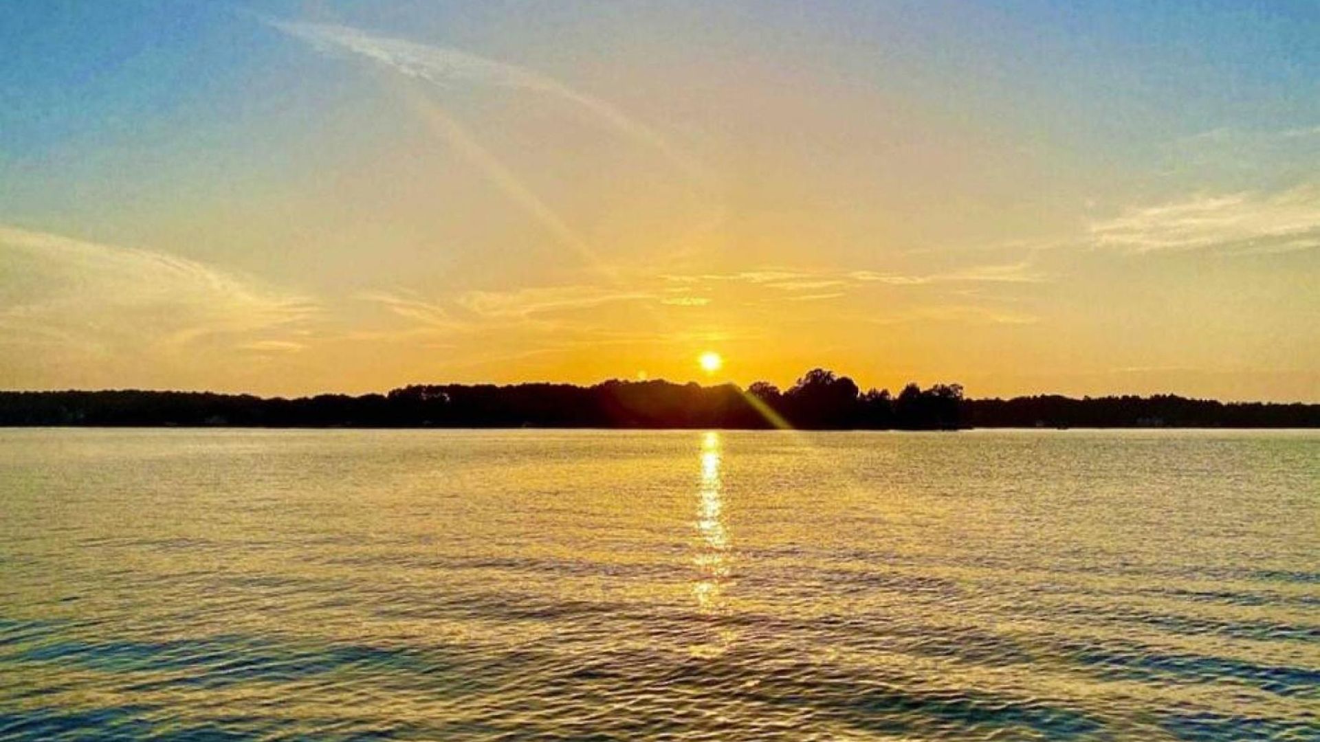 Chateau Merlot Lakefront Retreat Usnwc Boat Holiday home