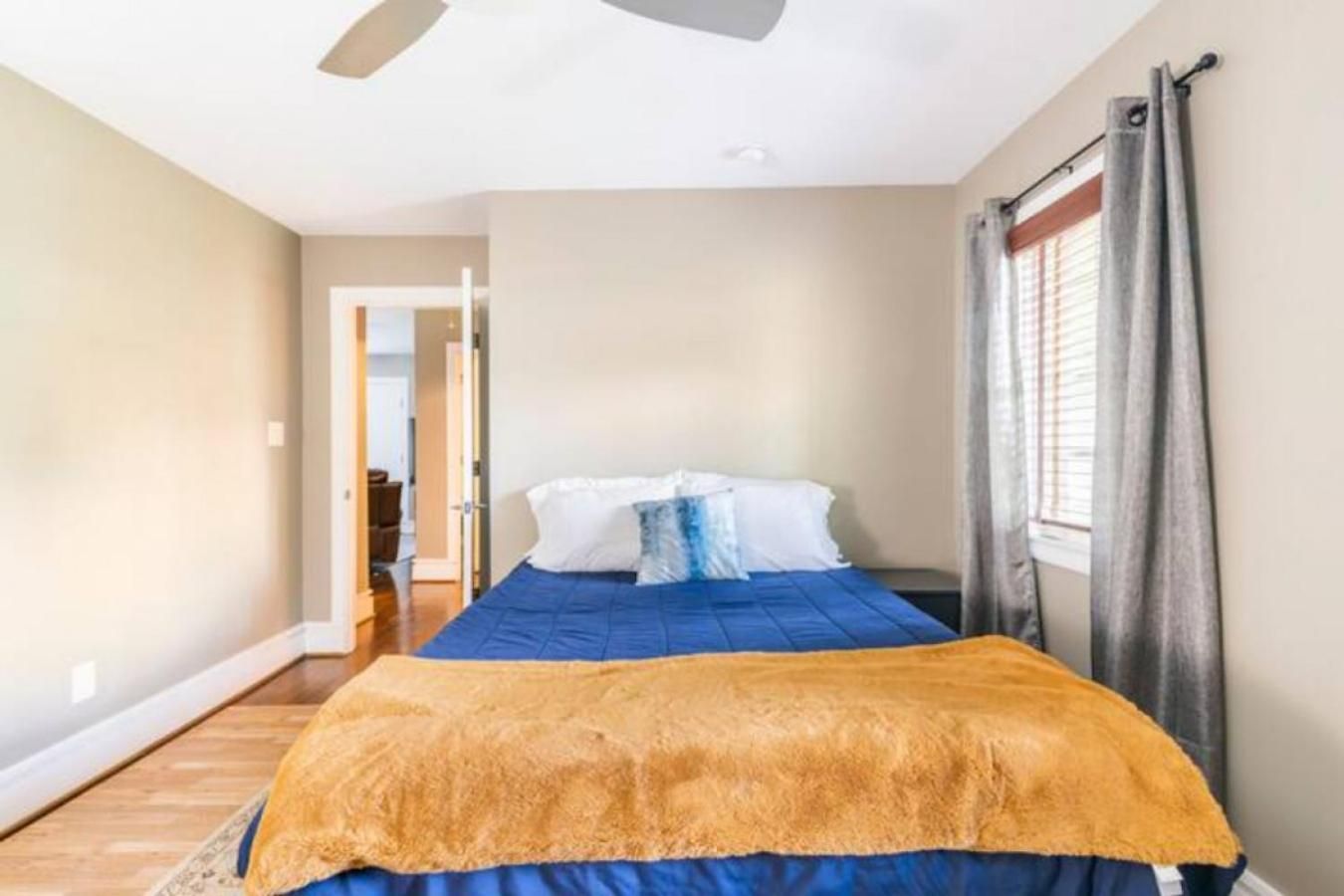 2 Bed With Updated Bath And Kitchen *