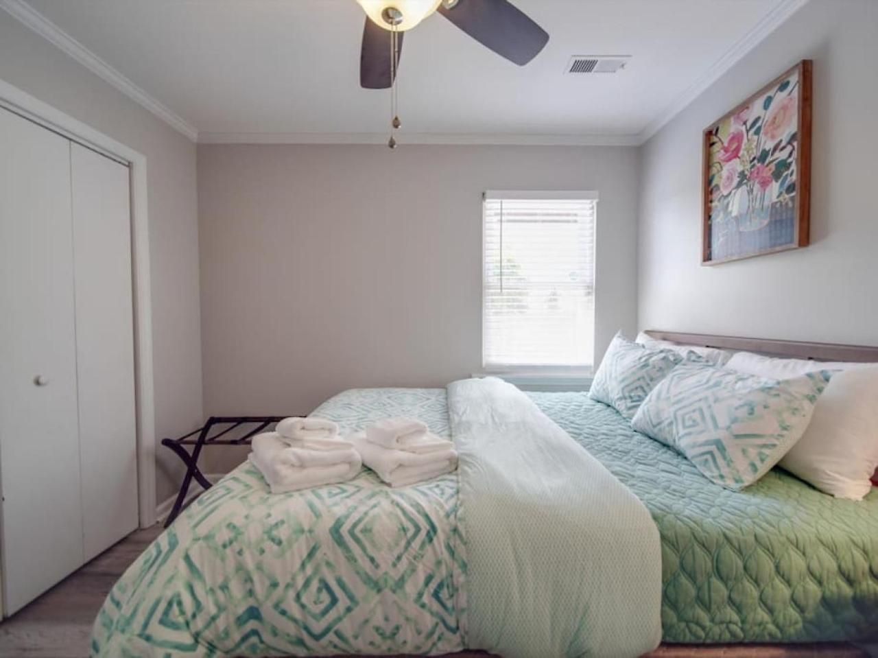 Holiday home Cozy 3br - Views - Firepit -football *