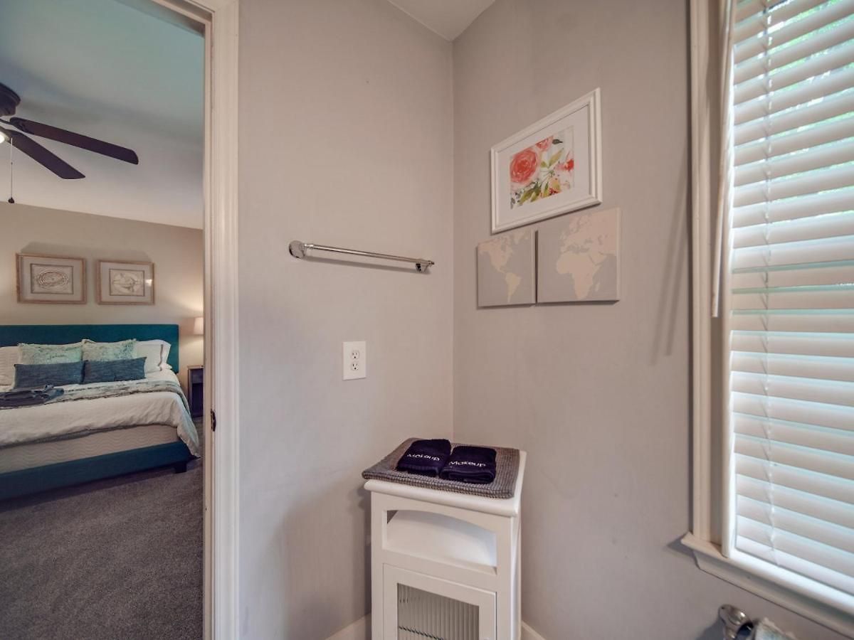 4 Bedroom South Getaway Min To Everything Holiday home Charlotte