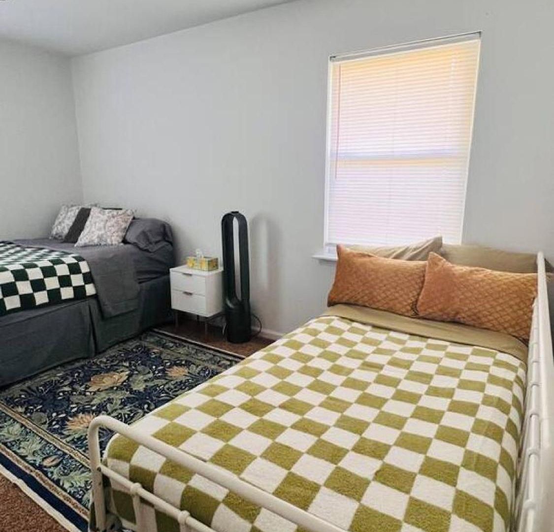 Uptown In 6 Mins - Game Deck - Private Acre - Sleeps 10 * Charlotte