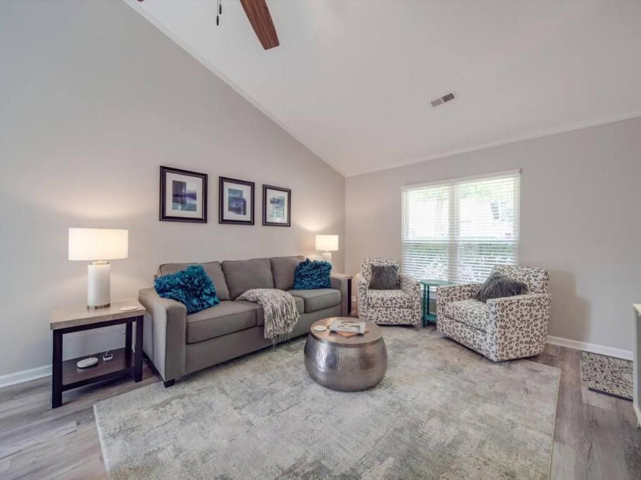 Holiday home Cozy 3br - Views - Firepit -football *