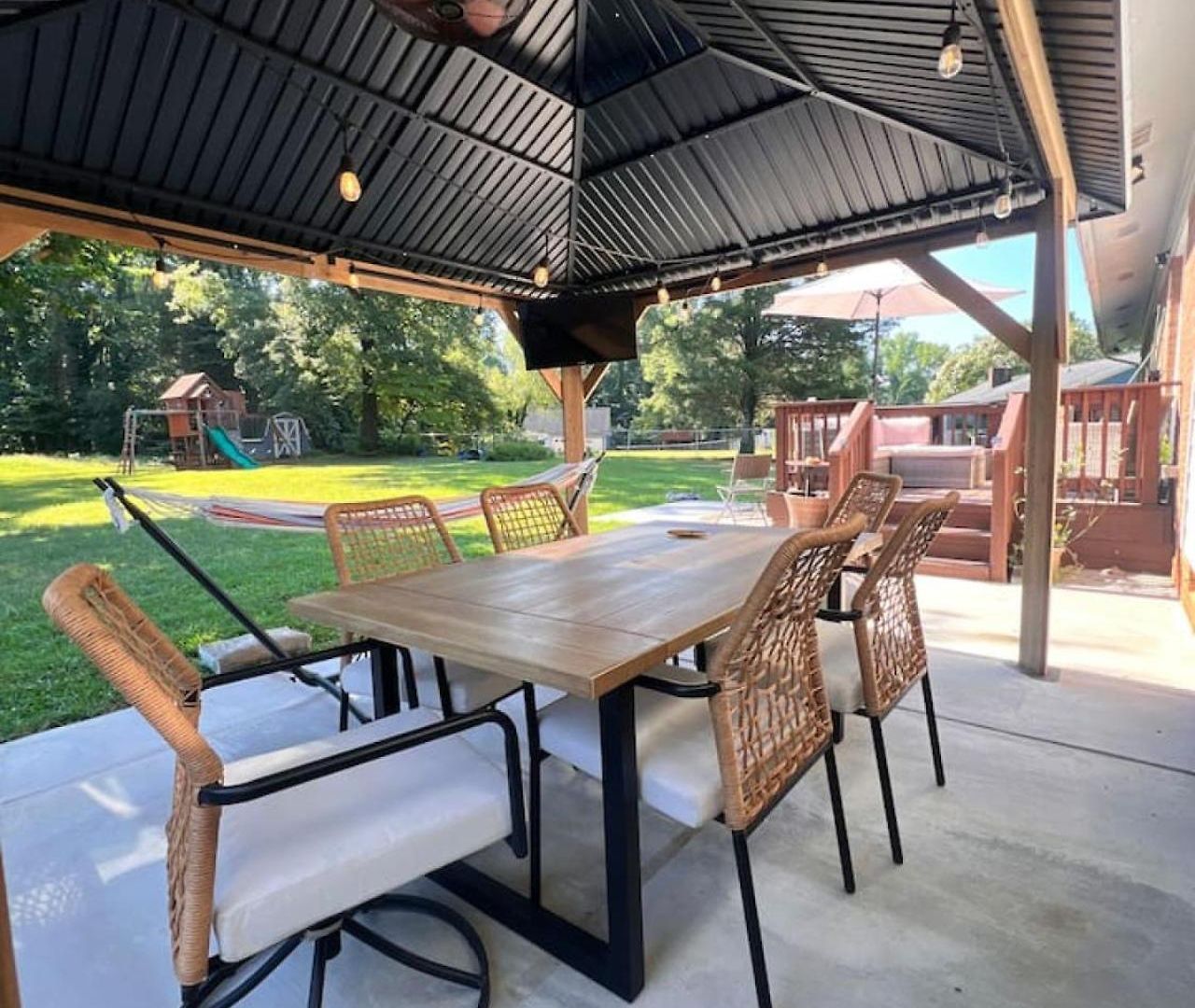 Holiday home Uptown In 6 Mins - Game Deck - Private Acre - Sleeps 10 Charlotte