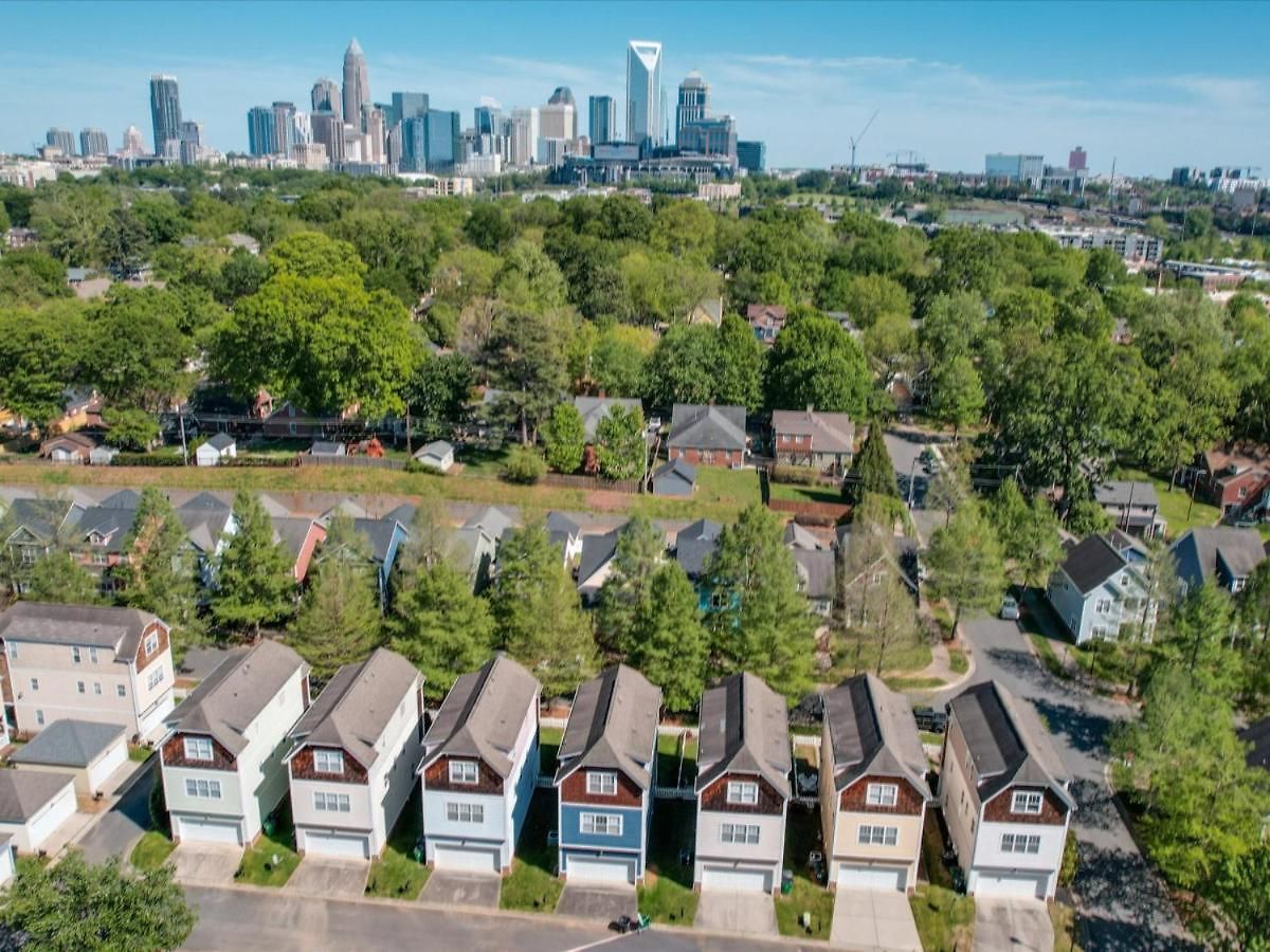 Holiday home 3br Gem Walk To Bofa Stadium And South End Charlotte