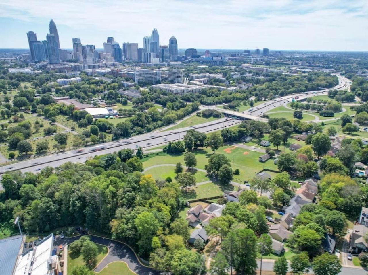 Cozy 3br - Views - Firepit -football Charlotte