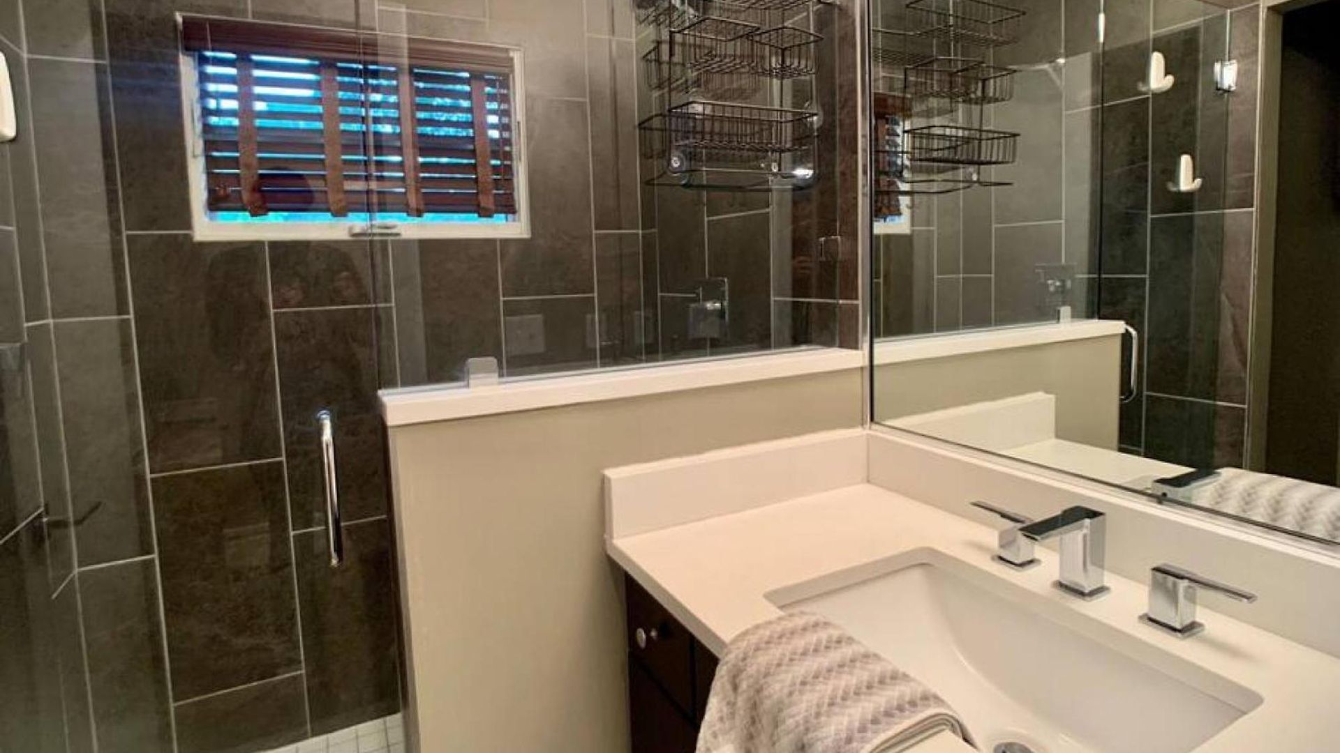 Holiday home 2 Bed With Updated Bath And Kitchen Charlotte