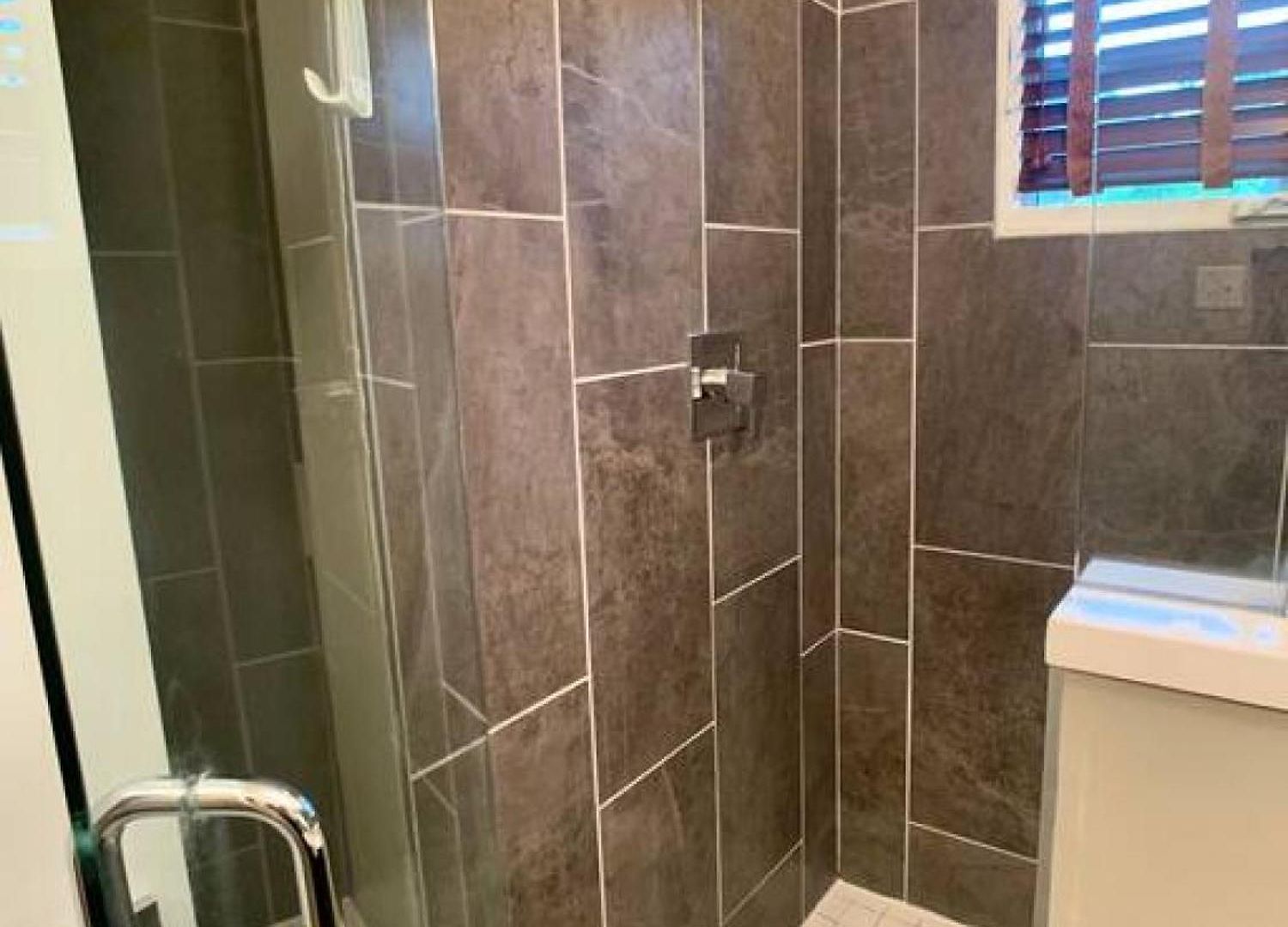 2 Bed With Updated Bath And Kitchen Holiday home Charlotte